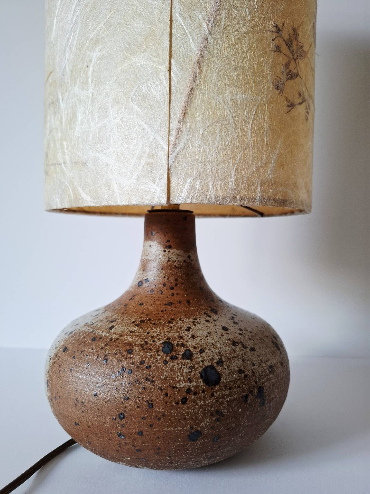 Vintage pyrite stone lamp