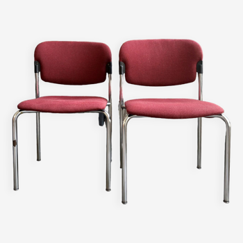 Paire de chaises Knoll en tubulaire métallique chromé et tissu bordeaux