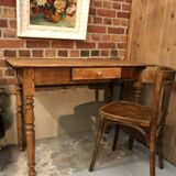 Ancienne table de cuisine en chêne