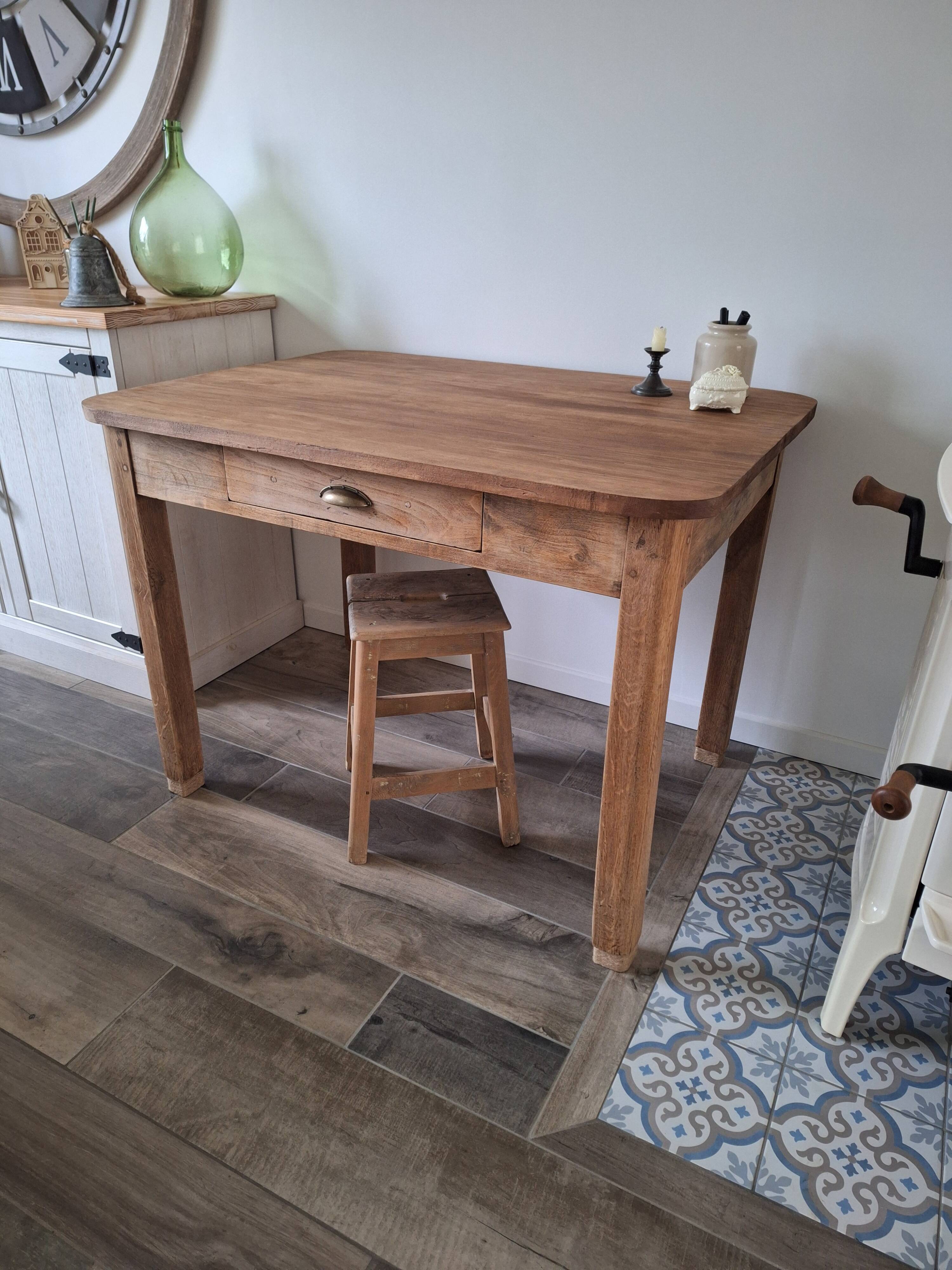 Desk / Antique oak table