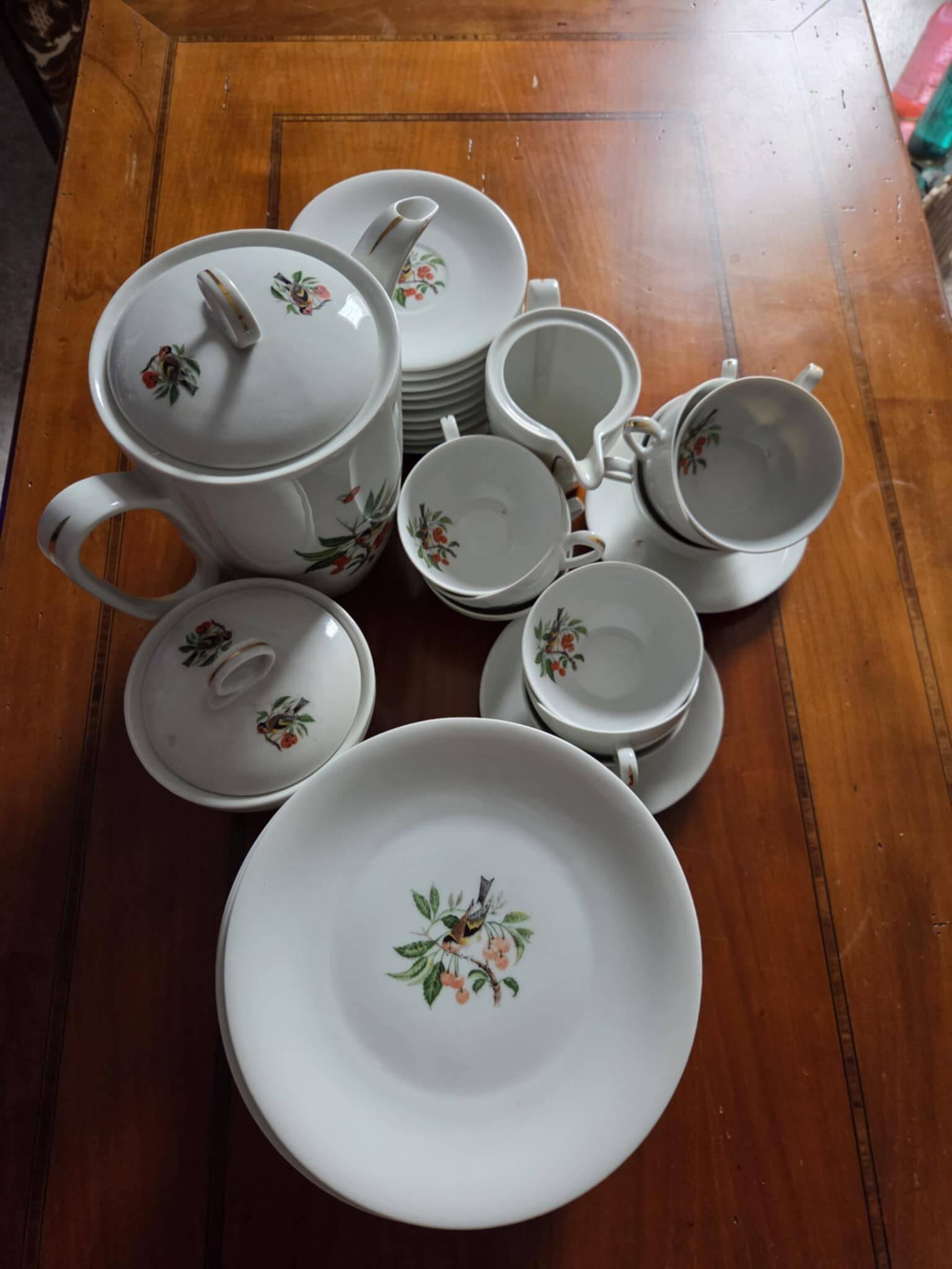 Service à dessert et à thé