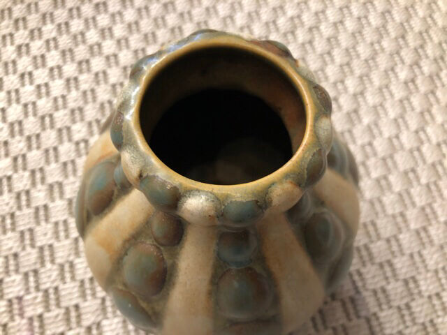 Louis Lourioux's cabochons vase