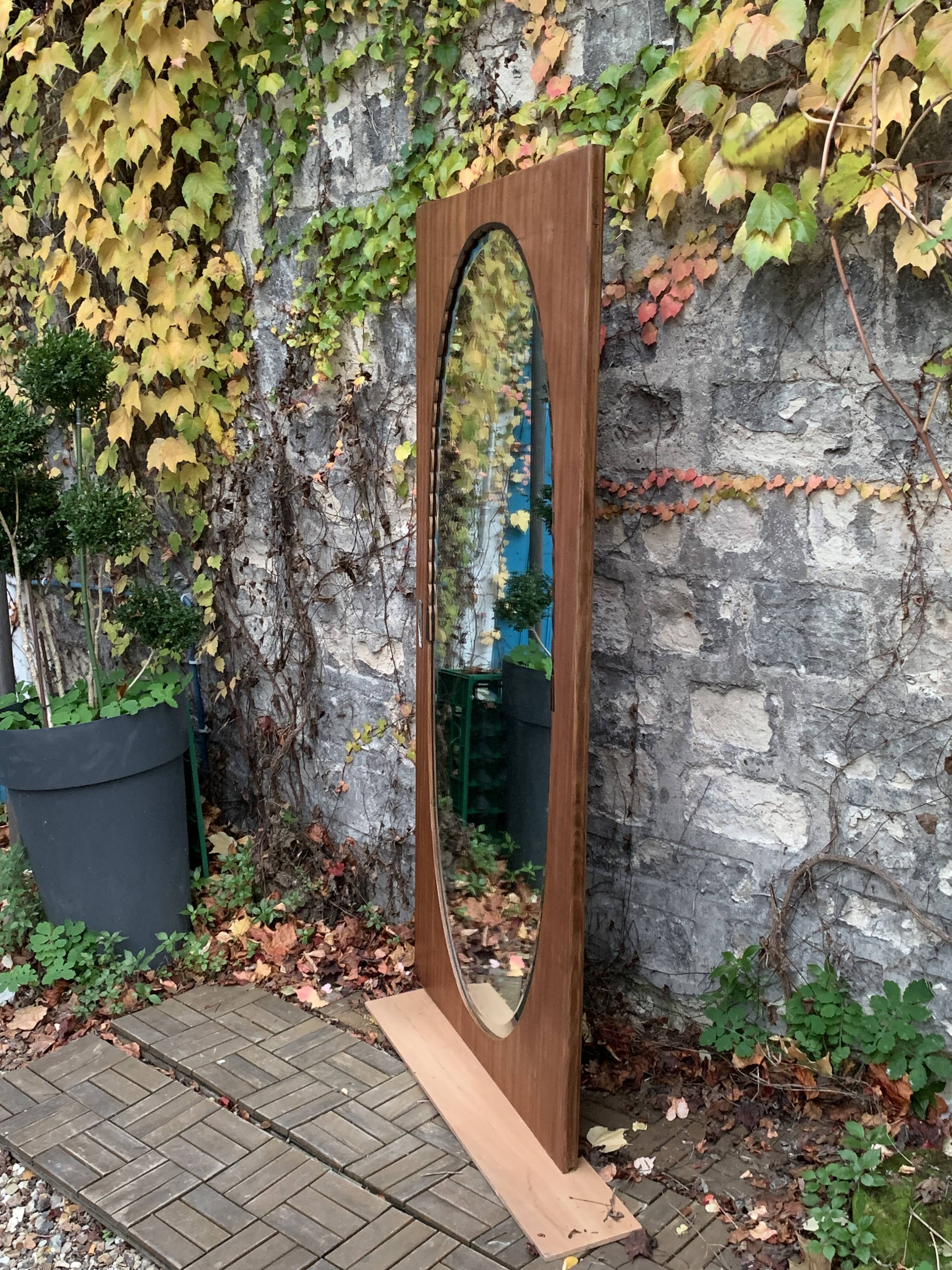 Beveled oval mirror on art deco door Mahogany 79x162