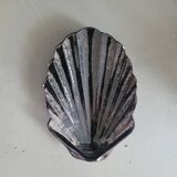 Ceramic scallop shell tray