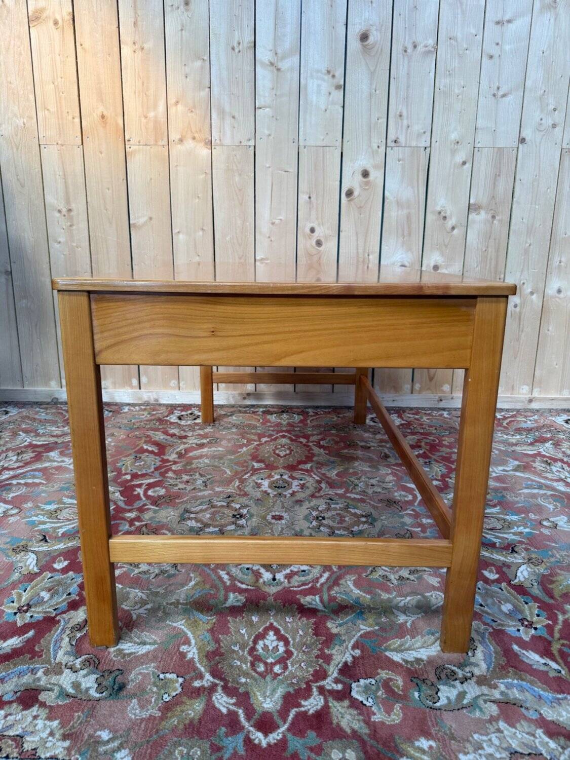 Flat desk – Scandinavian Style – Attributed to Petersen Bernt – Walnut and Oak