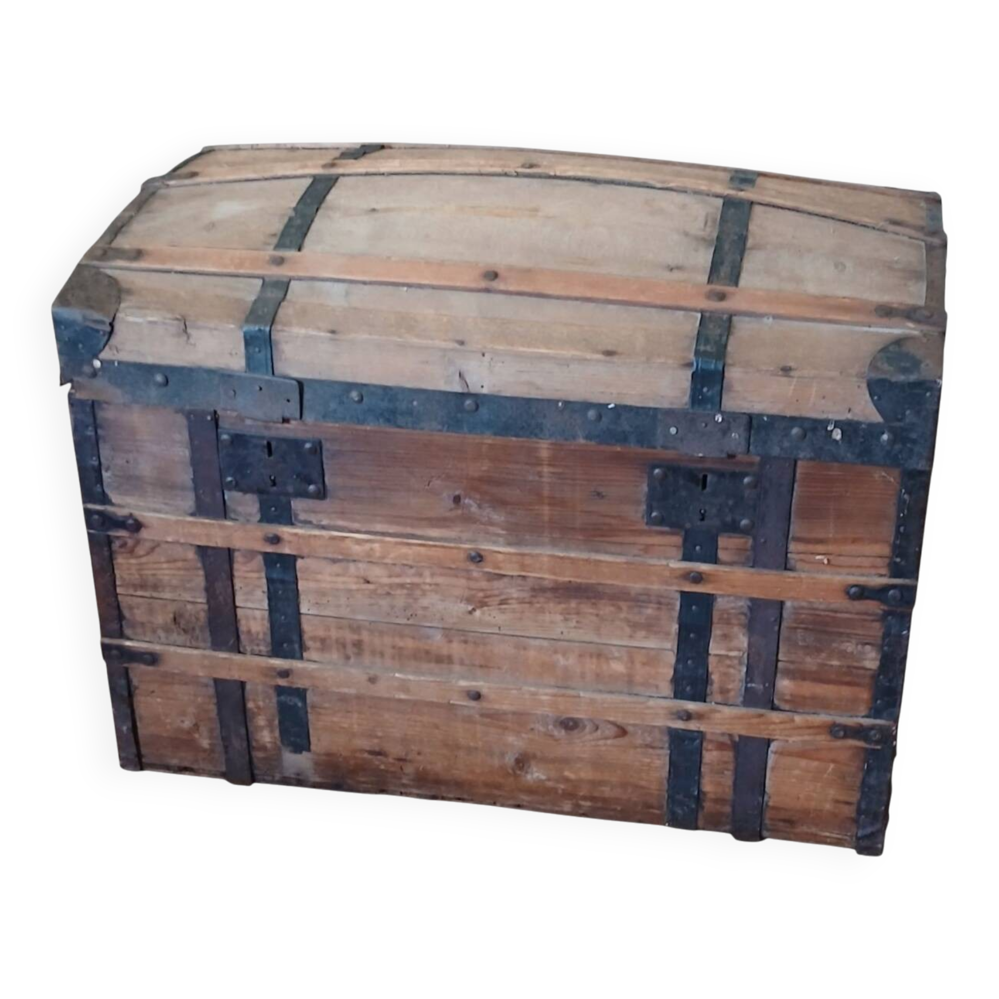 19th century stagecoach trunk