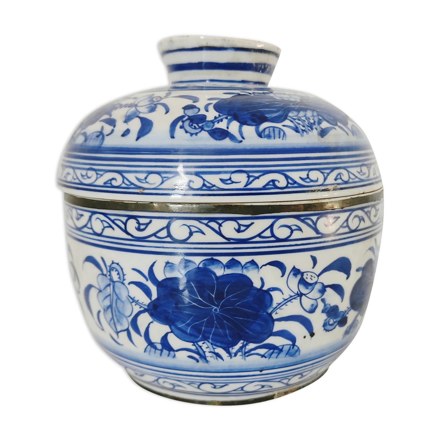Pot couvert en porcelaine chinoise bleu et blanc