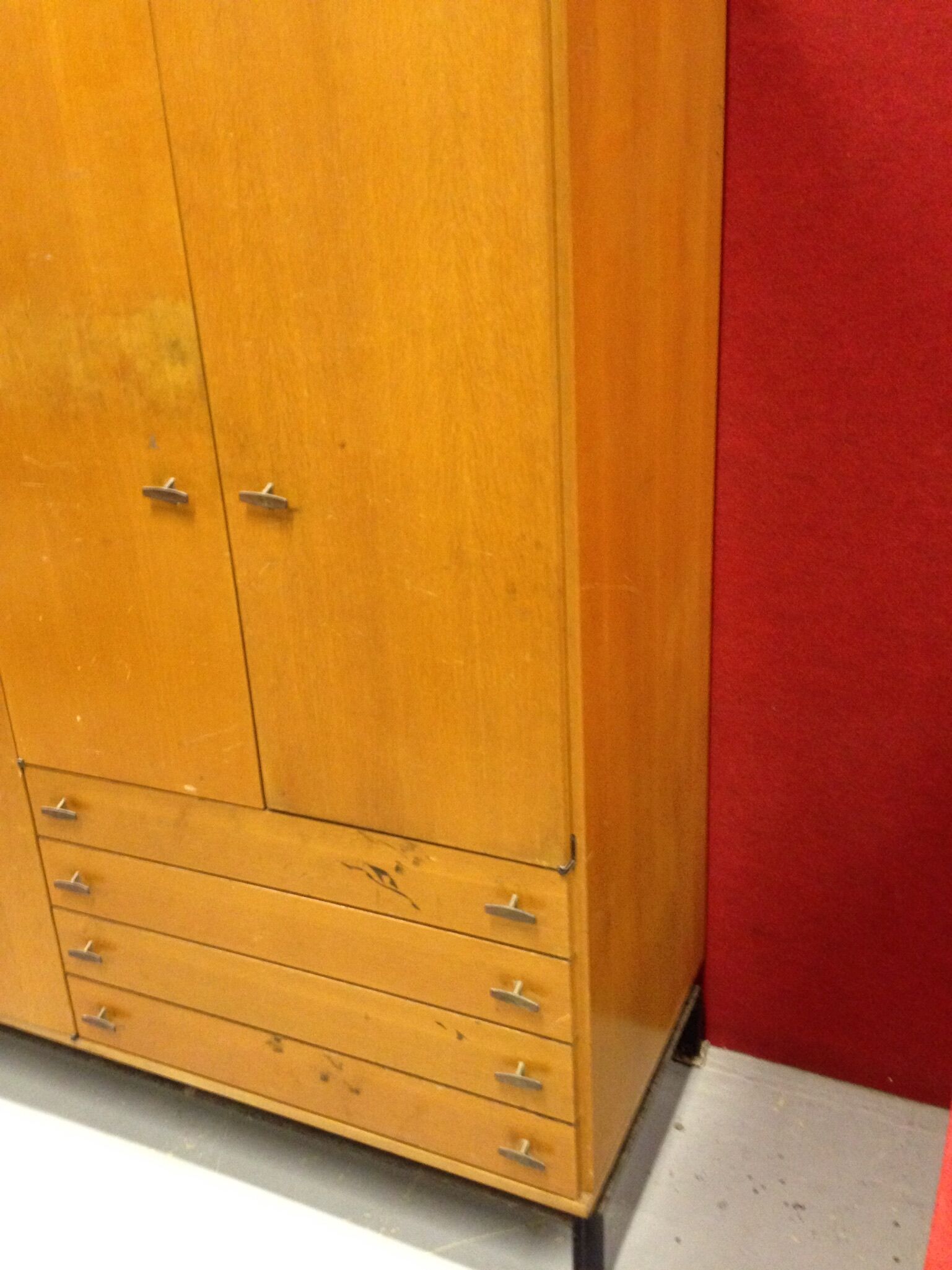 Armoire des années 1950-1960