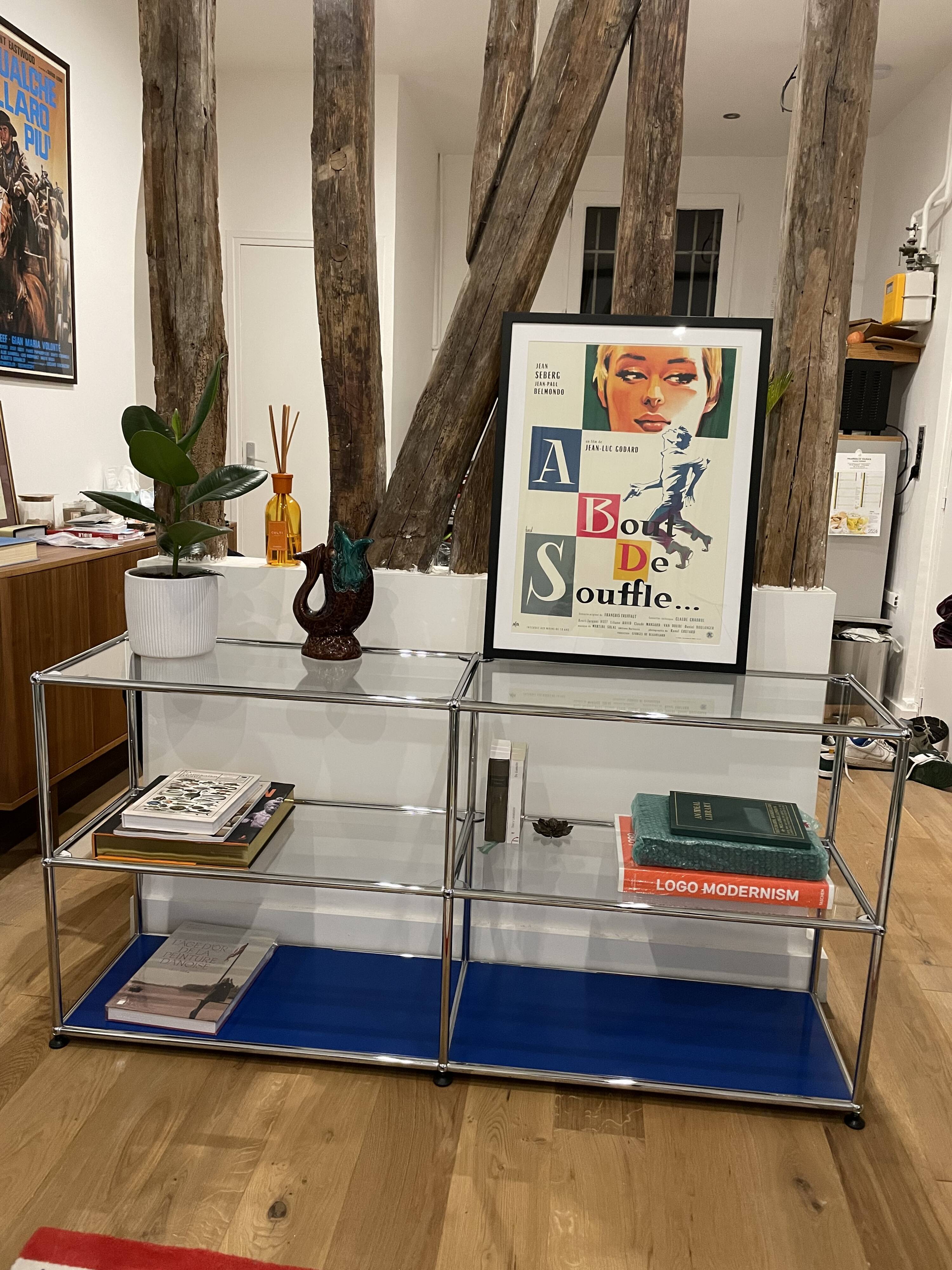 USM Haller display cabinet