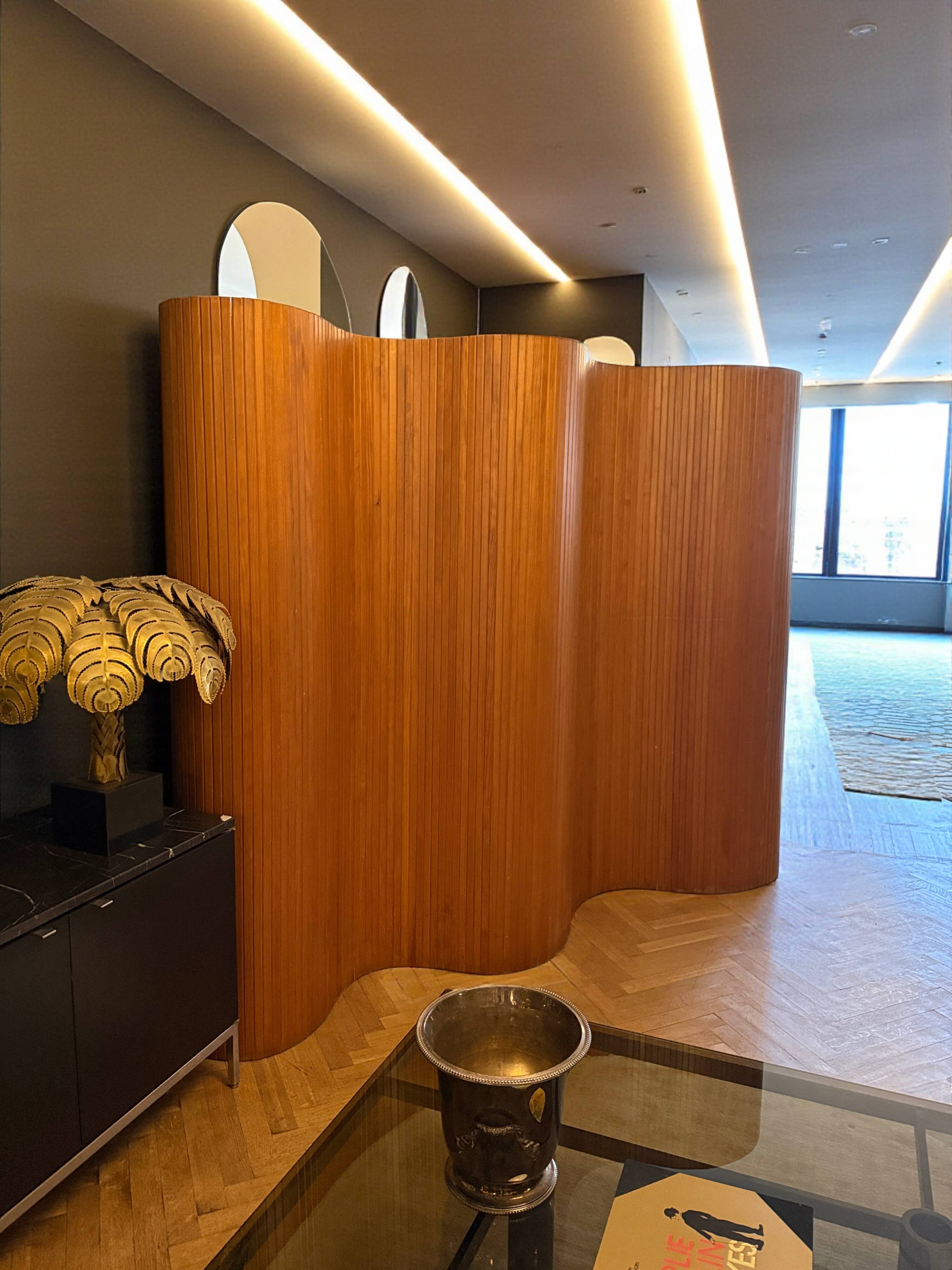 Baumann Sons & Company, large screen made of beech slats circa 1930-1940