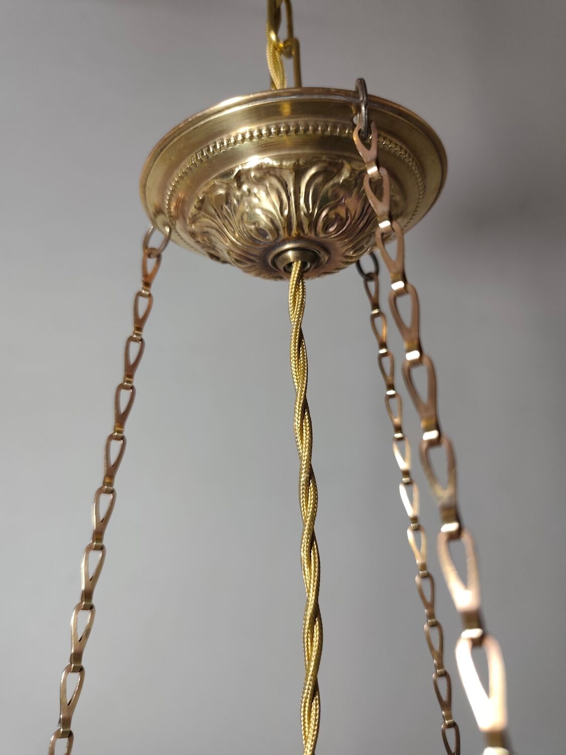 Lampe de plafond "Art Nouveau". Espagne, années 1930.