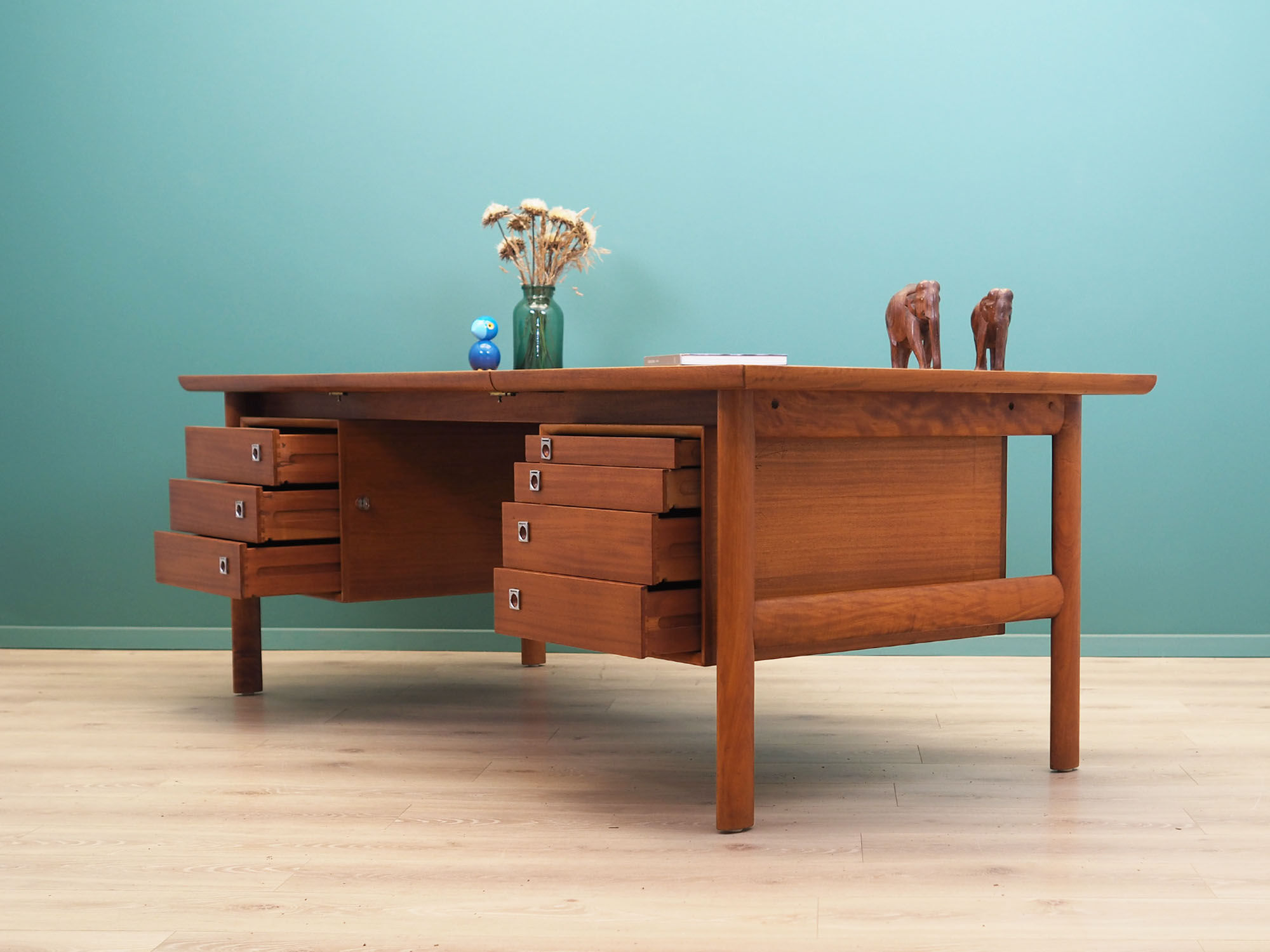 Mahogany desk, Danish design, 1960s, designer: Arne Vodder, production: Sibast