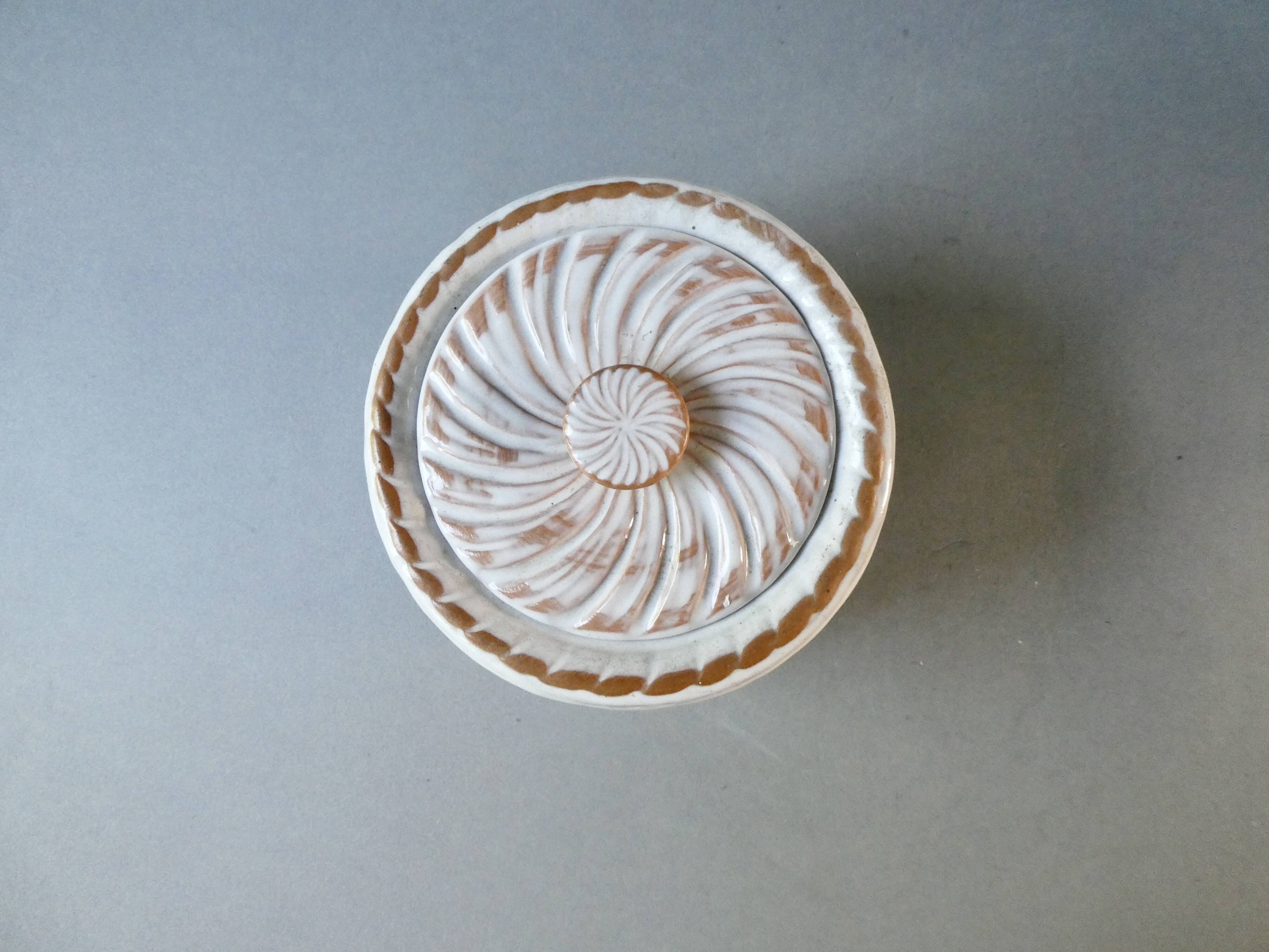 Pink ceramic box Digoin Sarreguemines