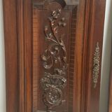 Porte d'un ancien  buffet de style Louis XIII