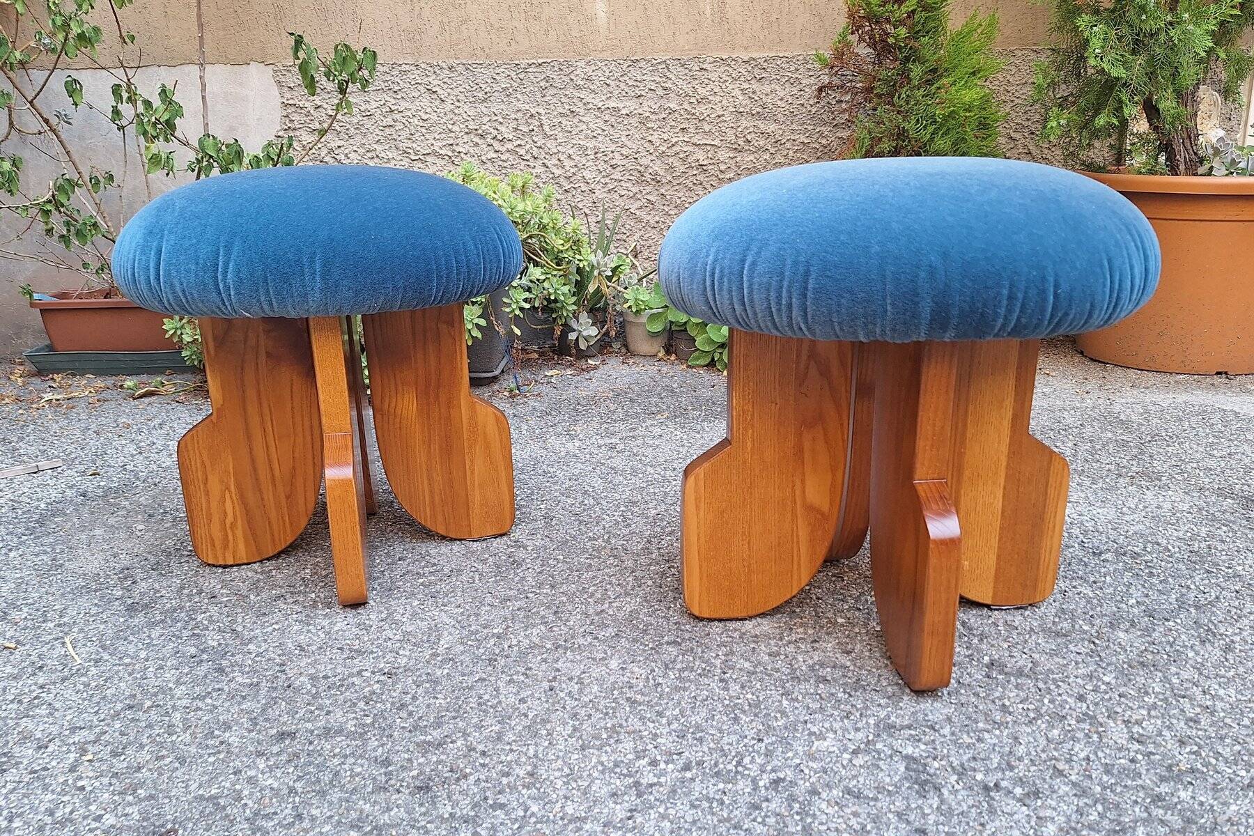 Modern Poufs in Light Wood and Blue Velvet Fabric from Artigianato Italiano, Set of 2