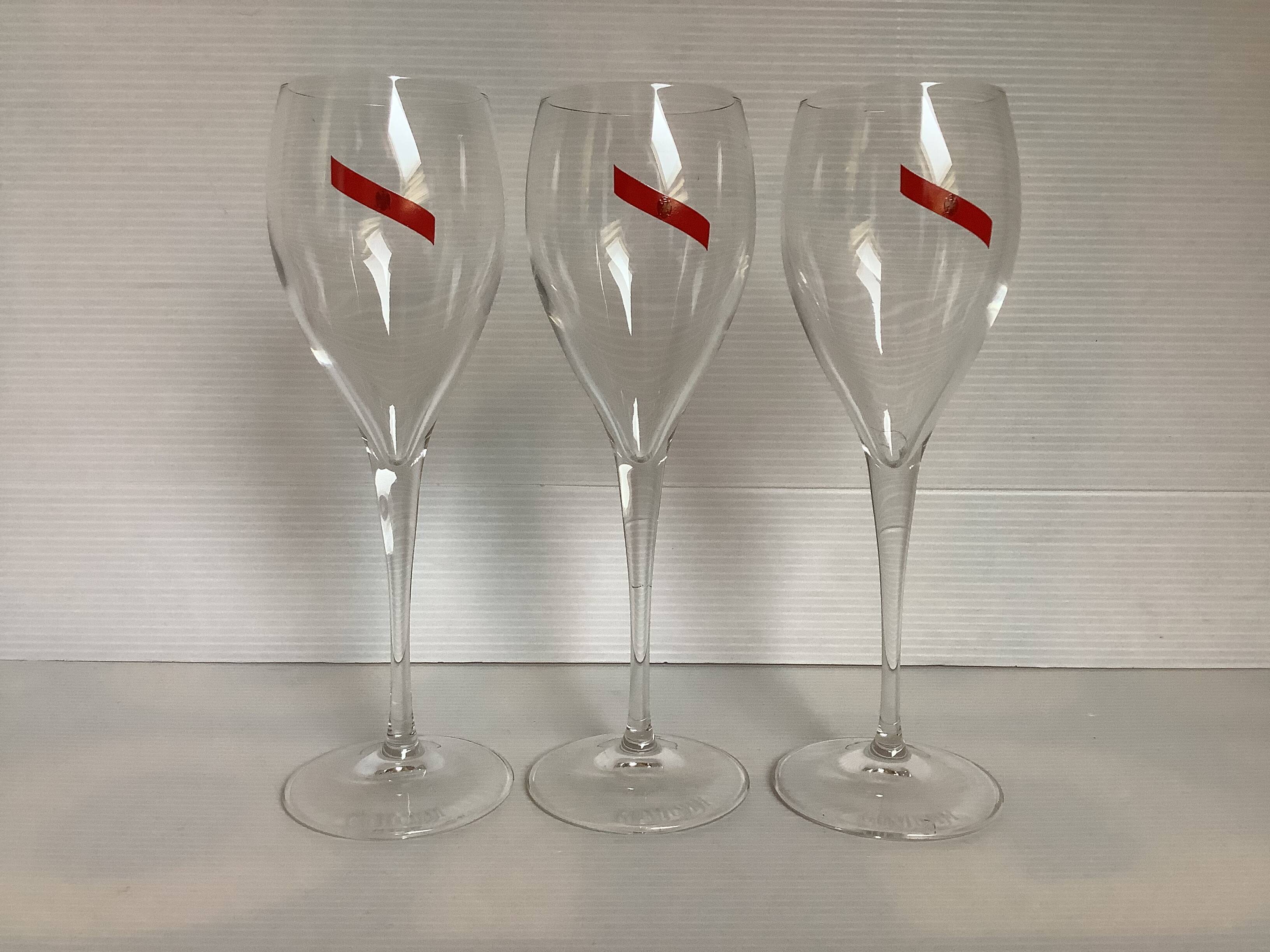 Three mumm GH champagne flutes