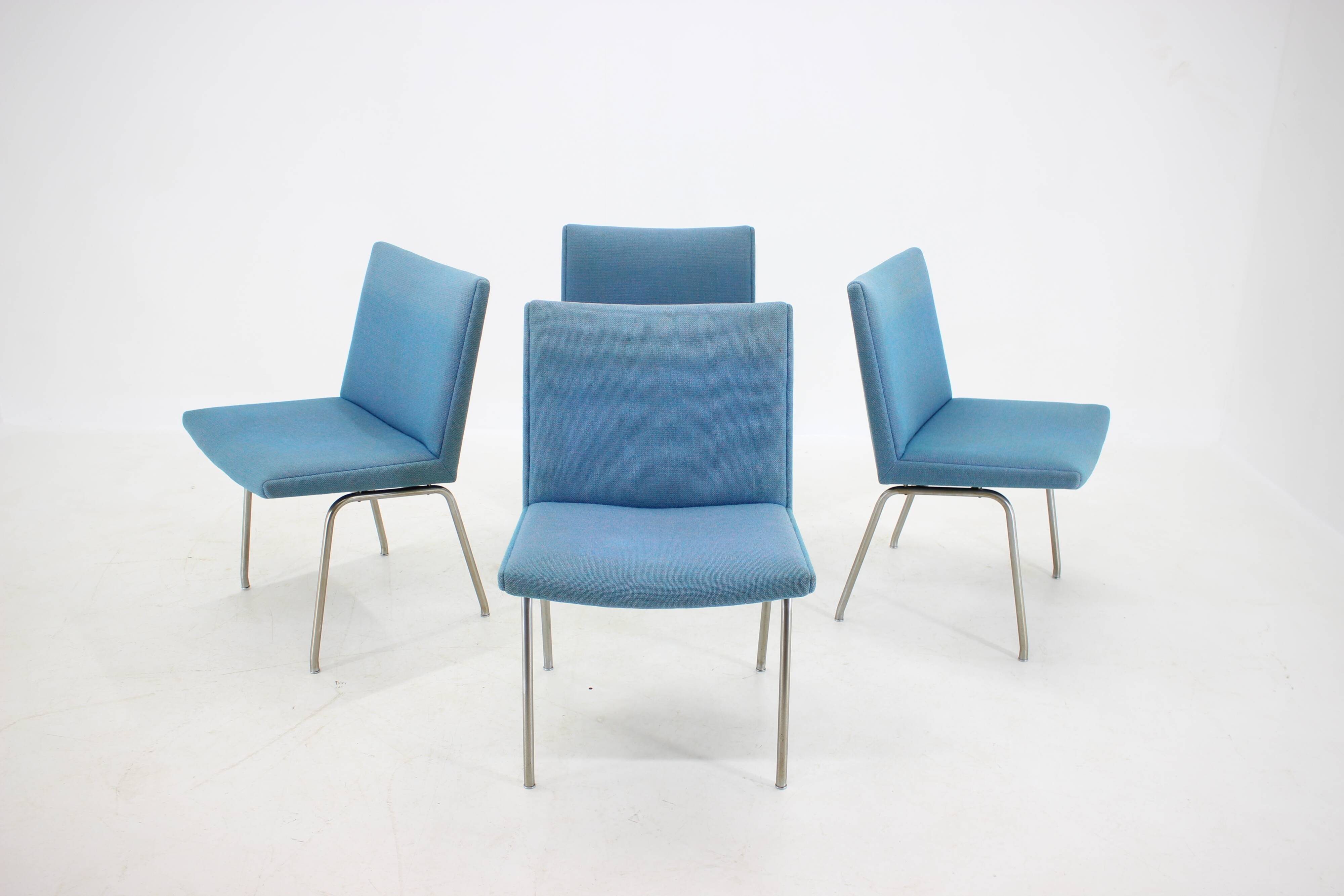 1960s Hans J. Wegner Airport Lounge Chairs for A.P. Stolen, Set of 4