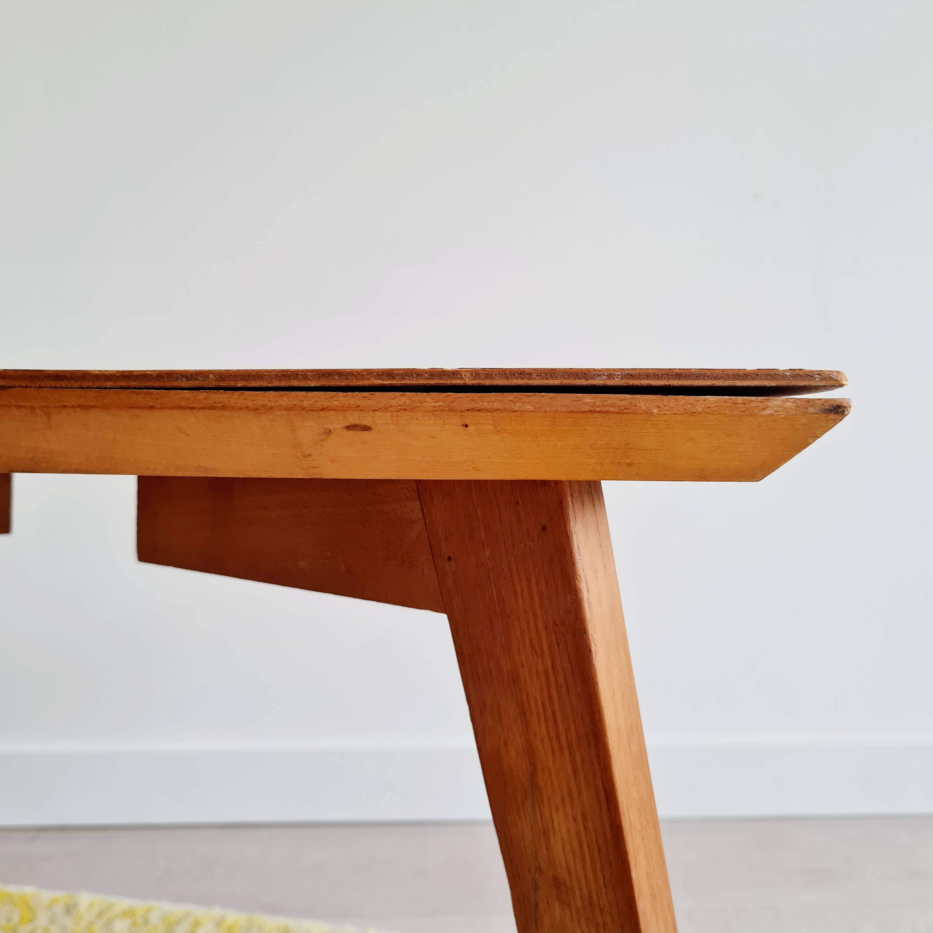 Table basse pieds compas dessus marqueté