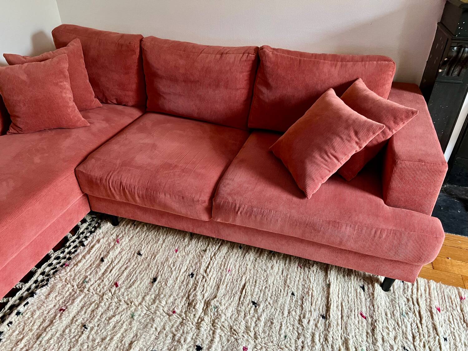 Berber Beni Ouarain handmade rug with colorful polka dots, 100% wool