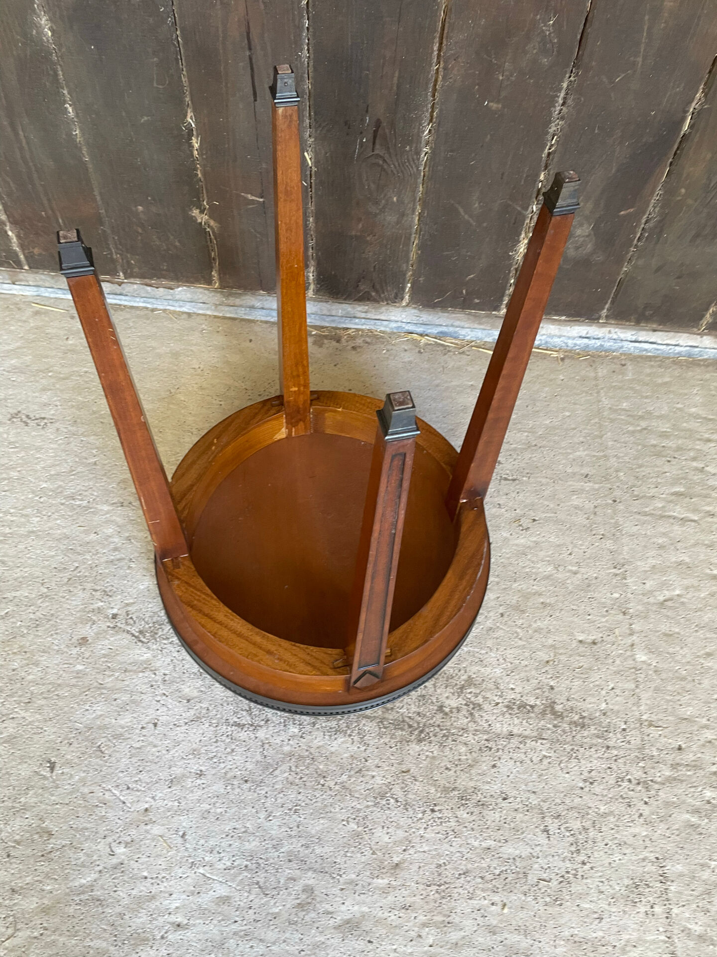 Table bouillotte