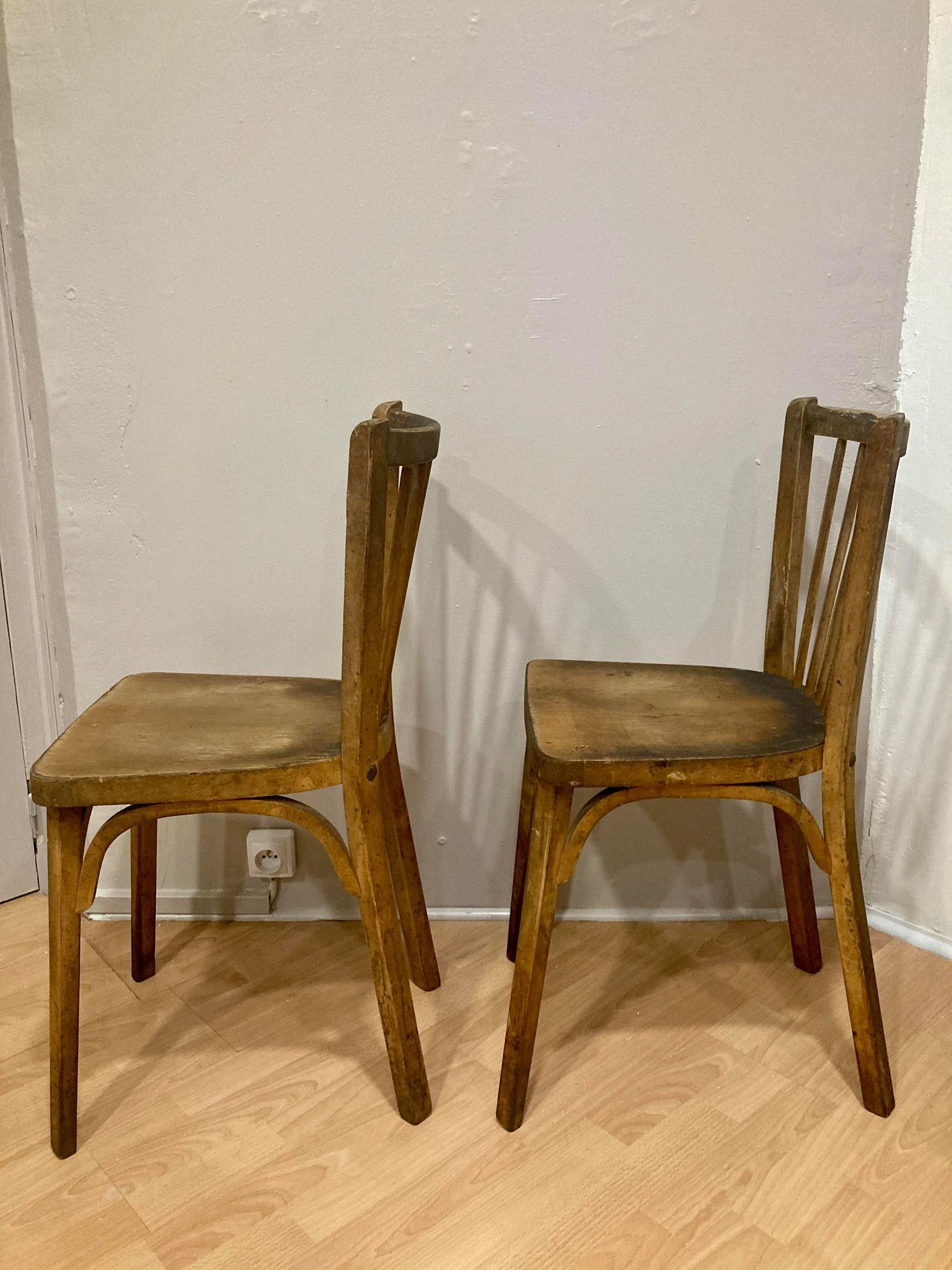 Lot of 2 Baumann chairs