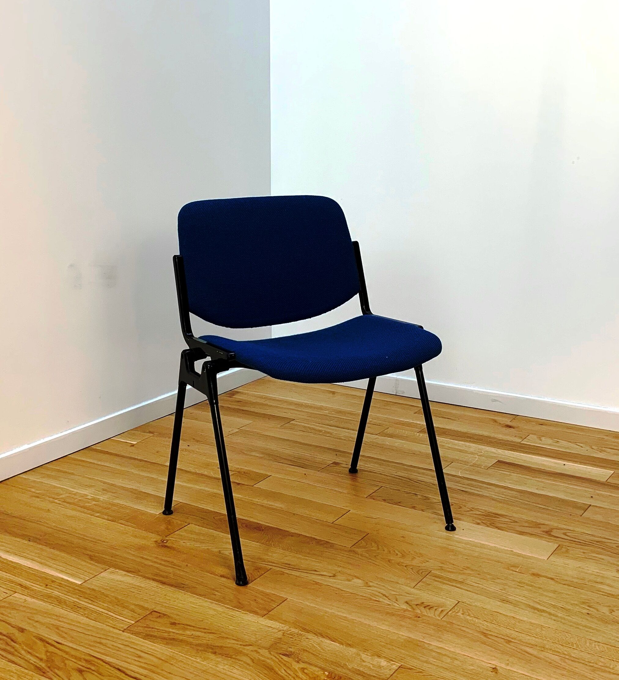 Chaise industrielles années 80