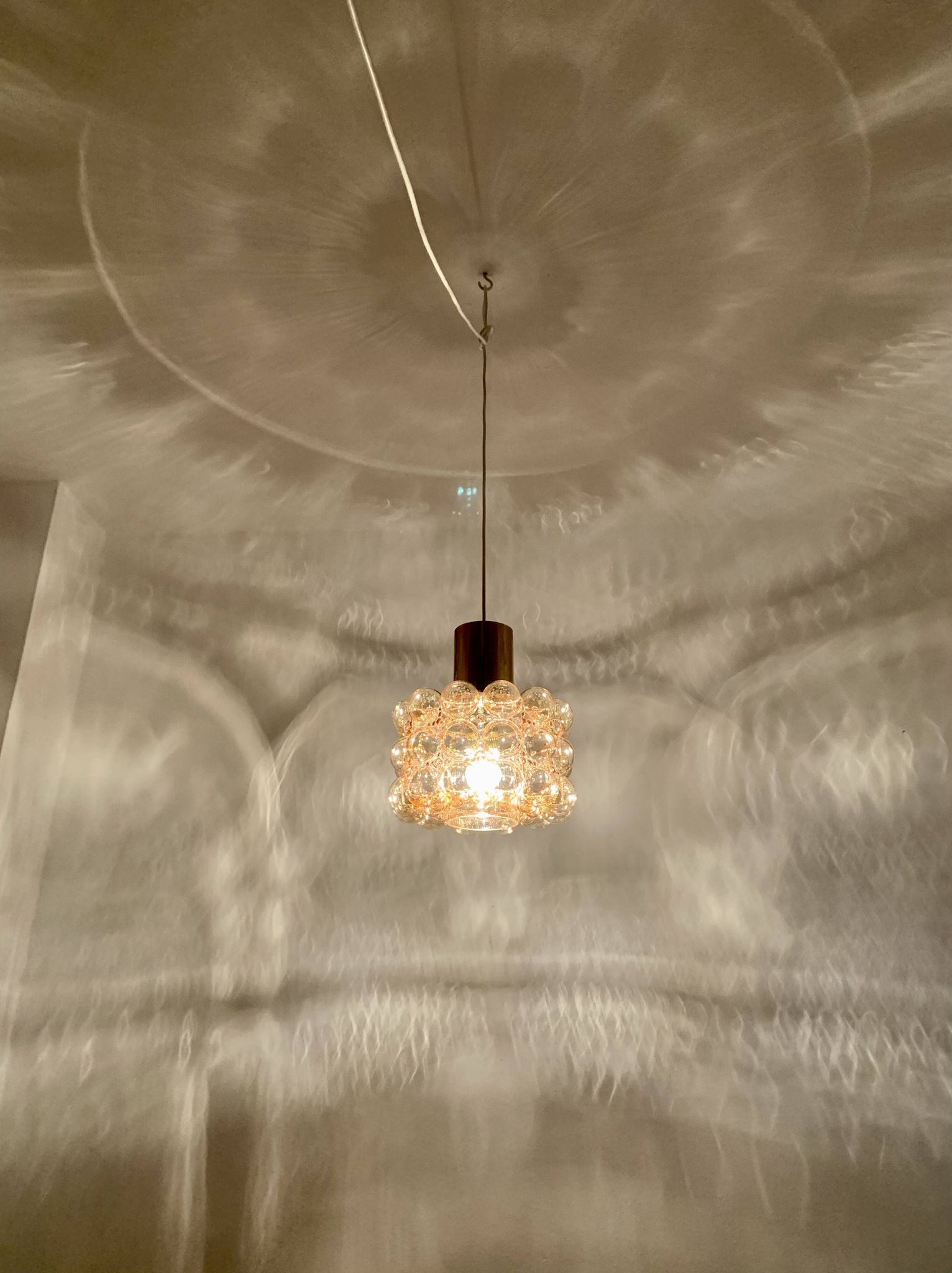 1 of 2 Large Bubble Glass Pendant Lamps by Helena Tynell for Glashütte Limb