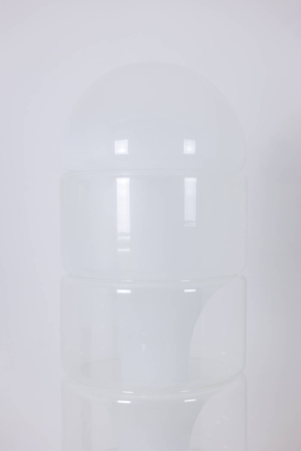 Carlo Nason. "Column" floor lamp in opalescent glass. 1970s/80s.