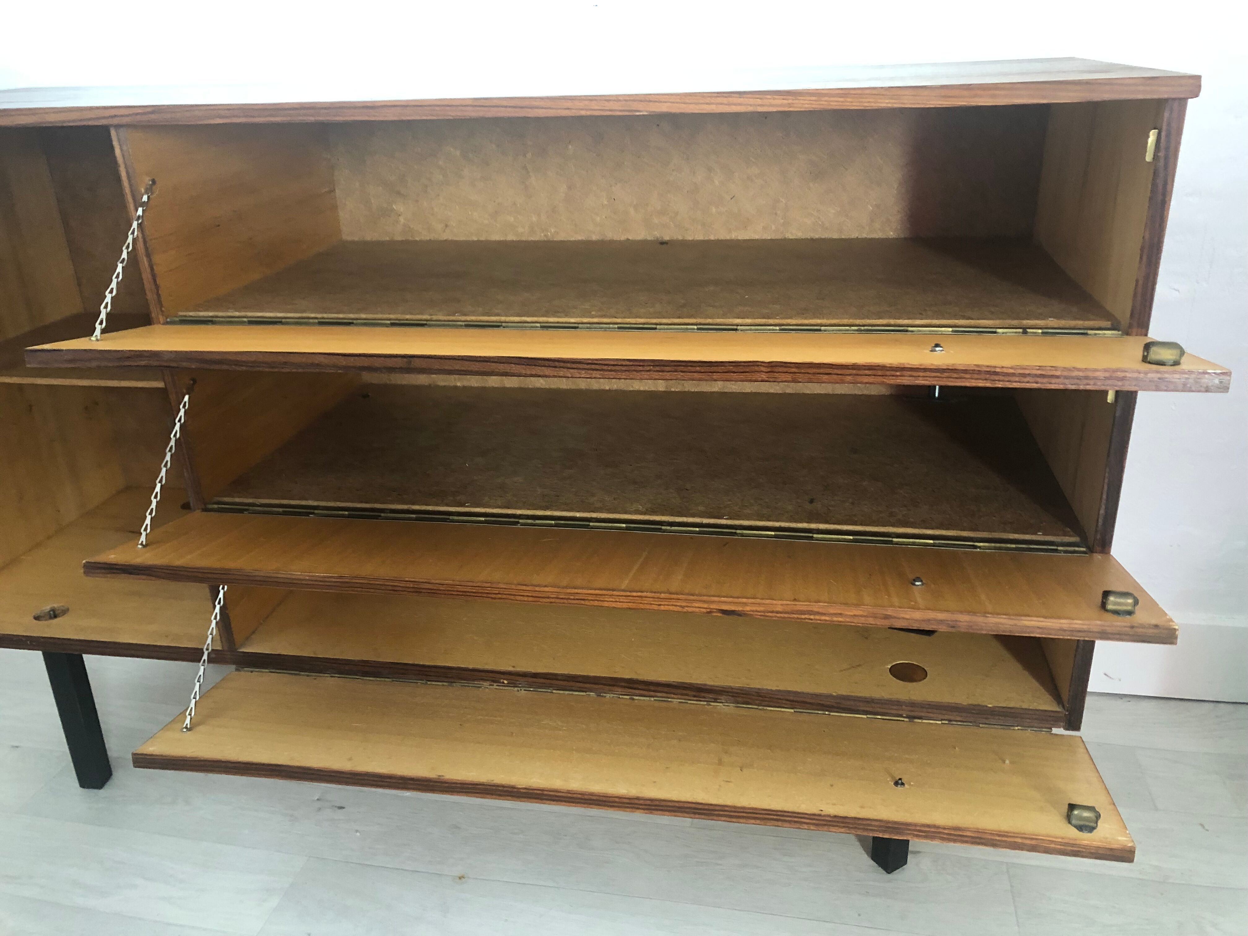 Enfilade wood doors with vintage valves 60s/70s
