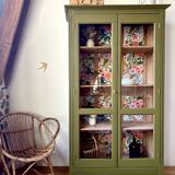 Parisian showcase cabinet