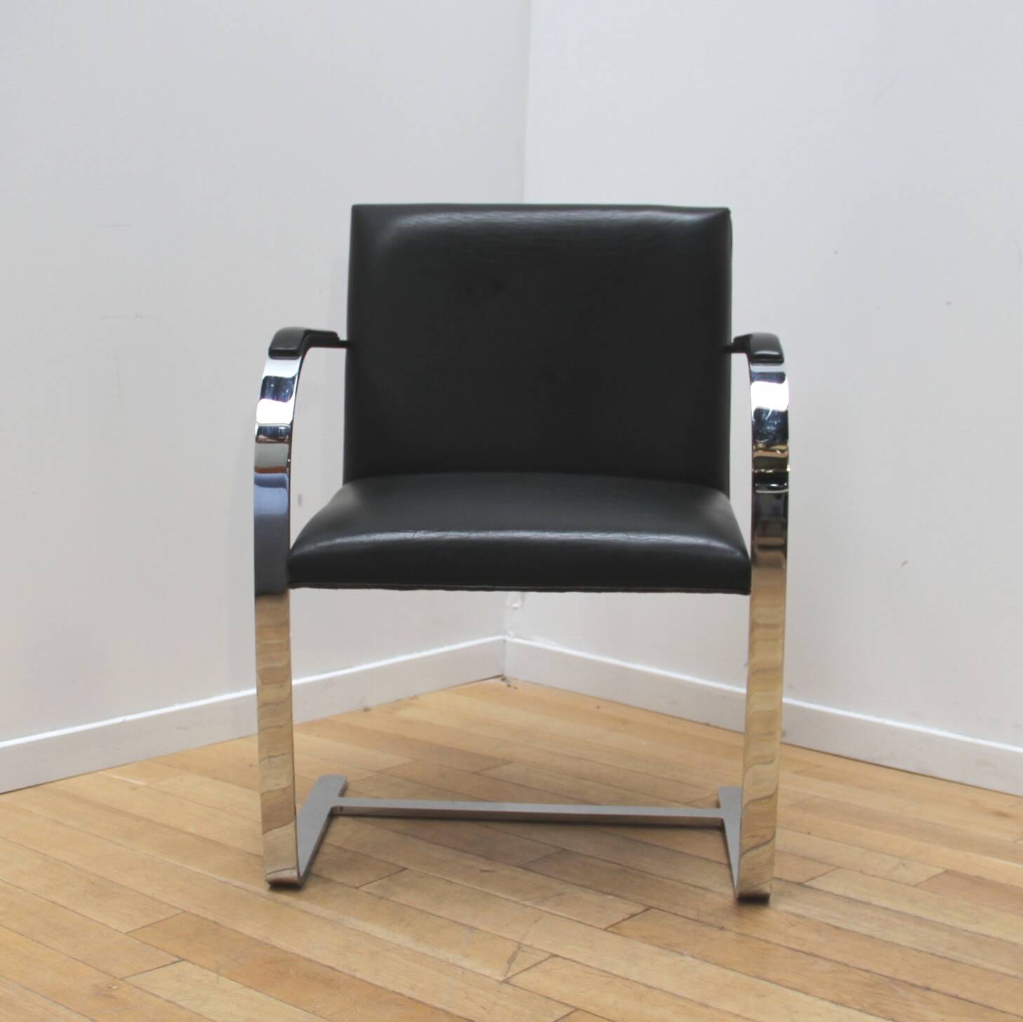 Paire de fauteuils BRNO, Knoll