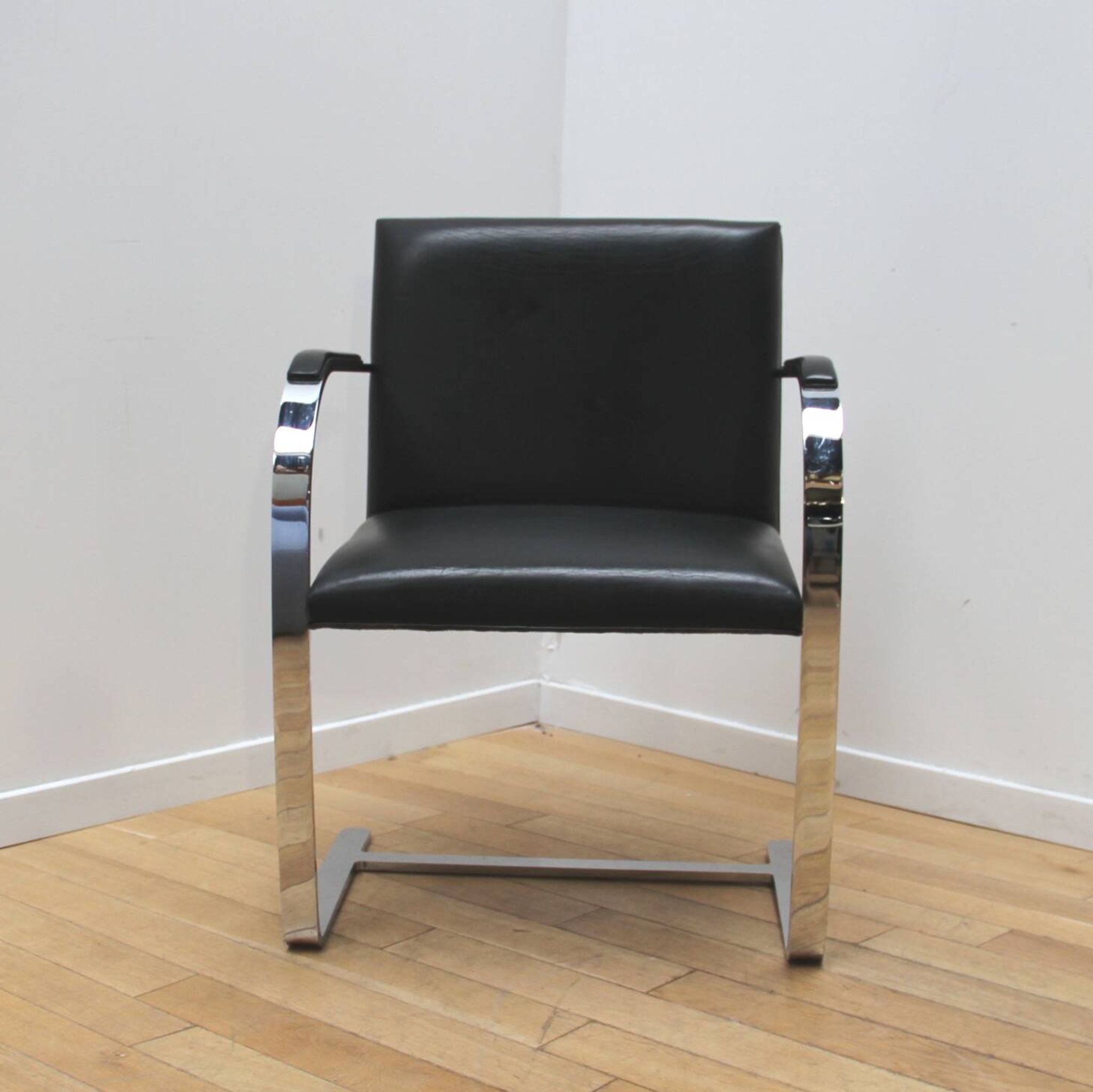 Paire de fauteuils BRNO, Knoll