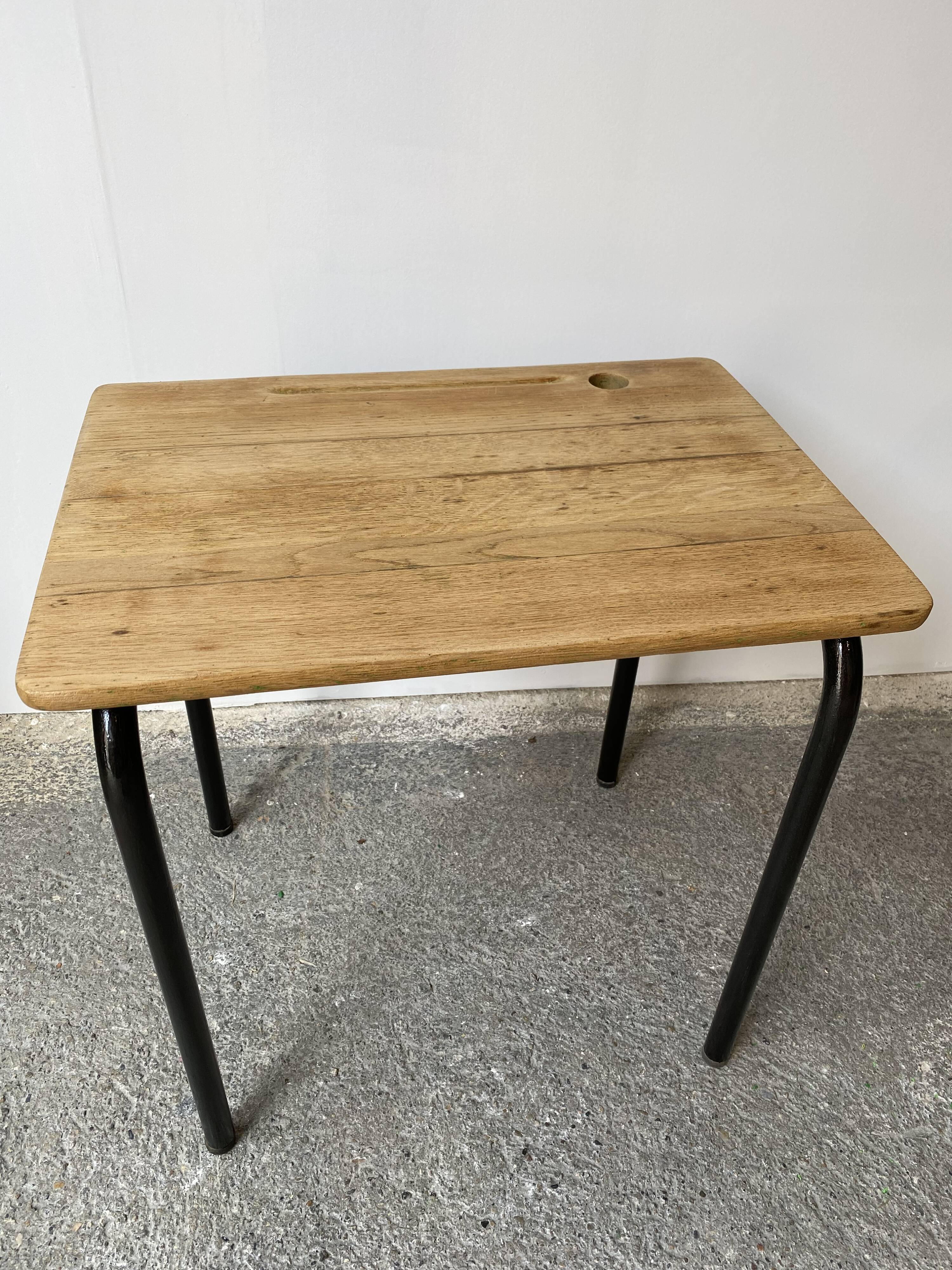 Bureau d'écolier années 60