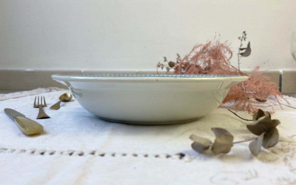 Vintage hollow dish Terre de fer St Amand & Hamage model Laurier made in France