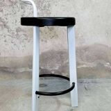 Giada Mordini design tripod stool for Seccose