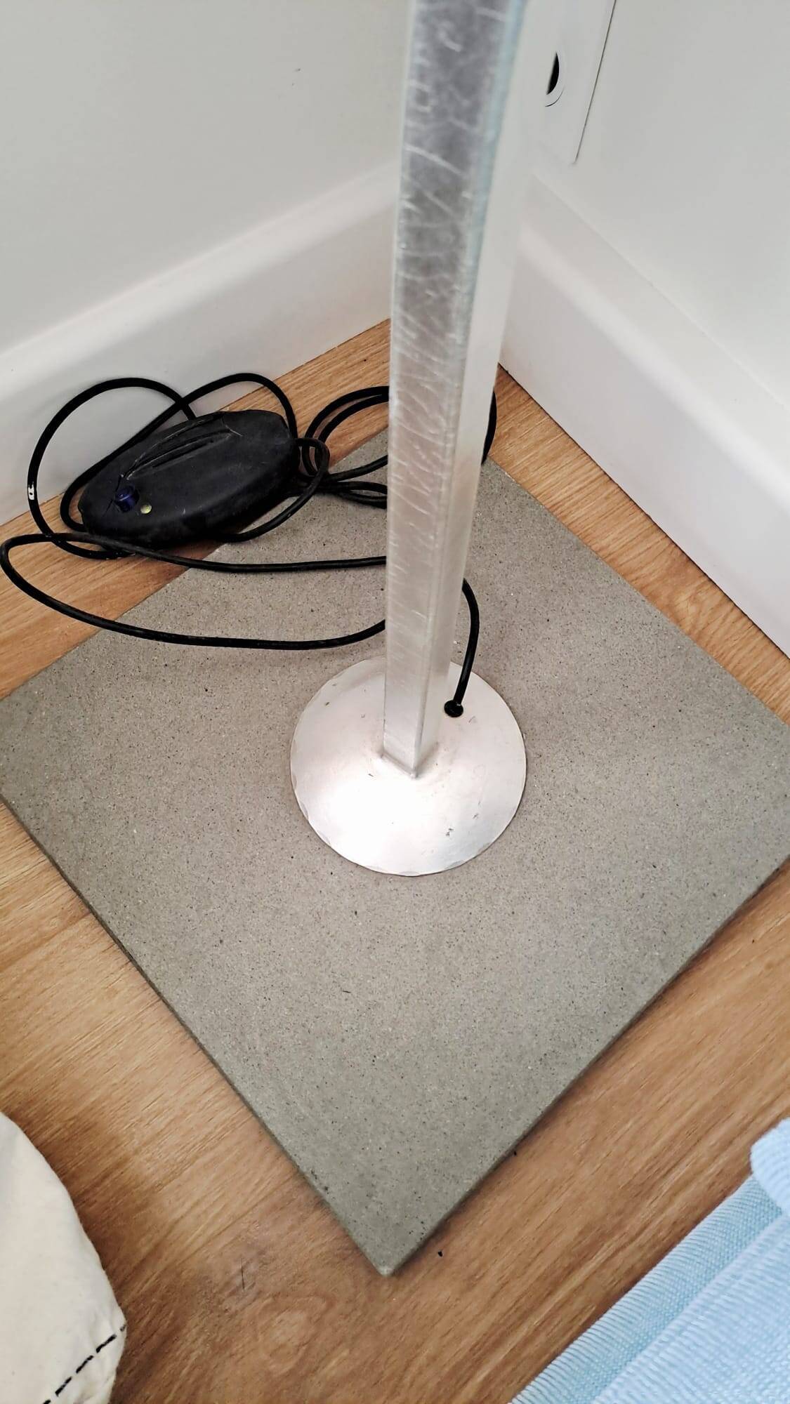 Alfea floor lamp by Enzo Ciampanili with Murano glass