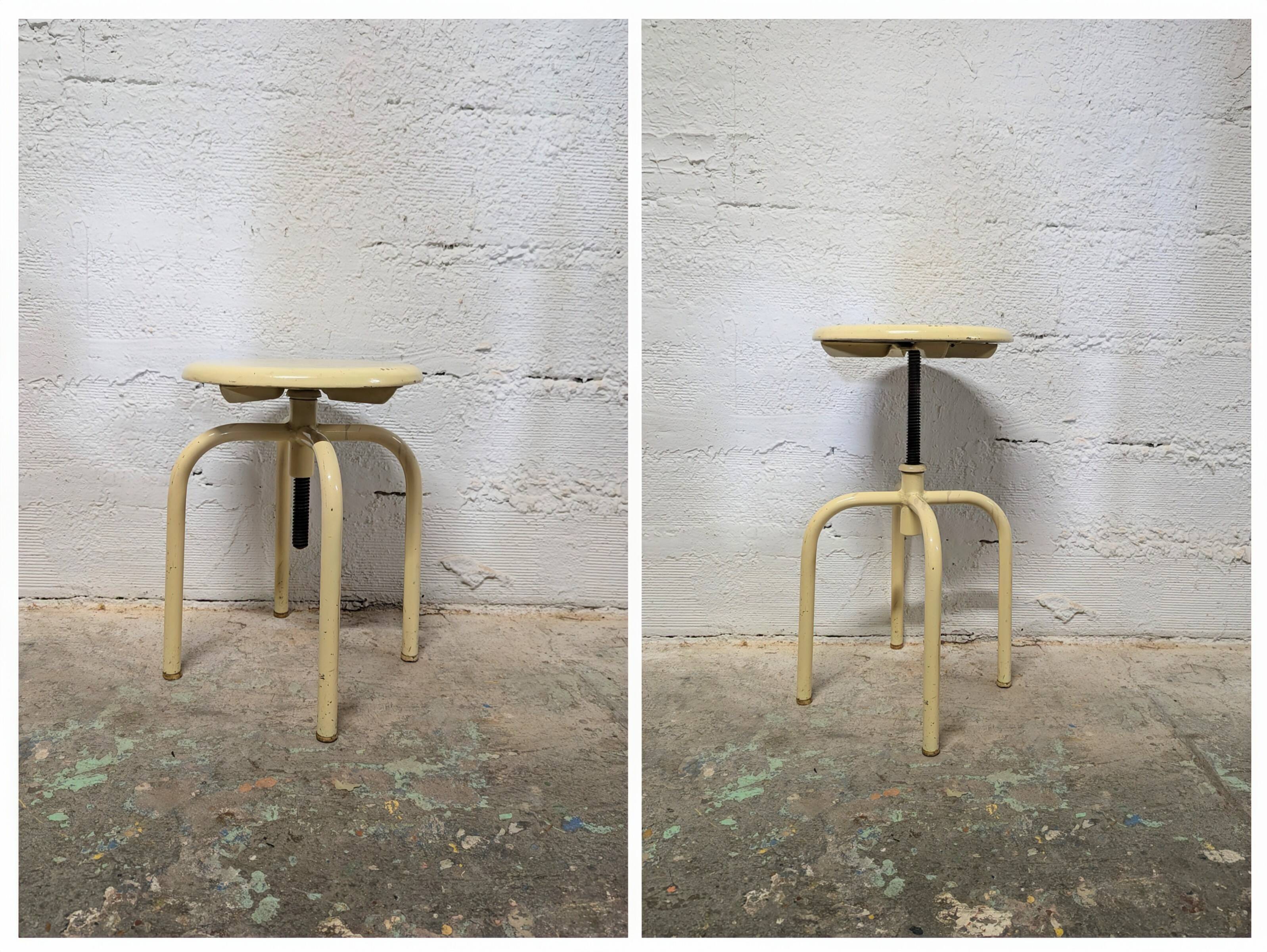 Laboratory stool