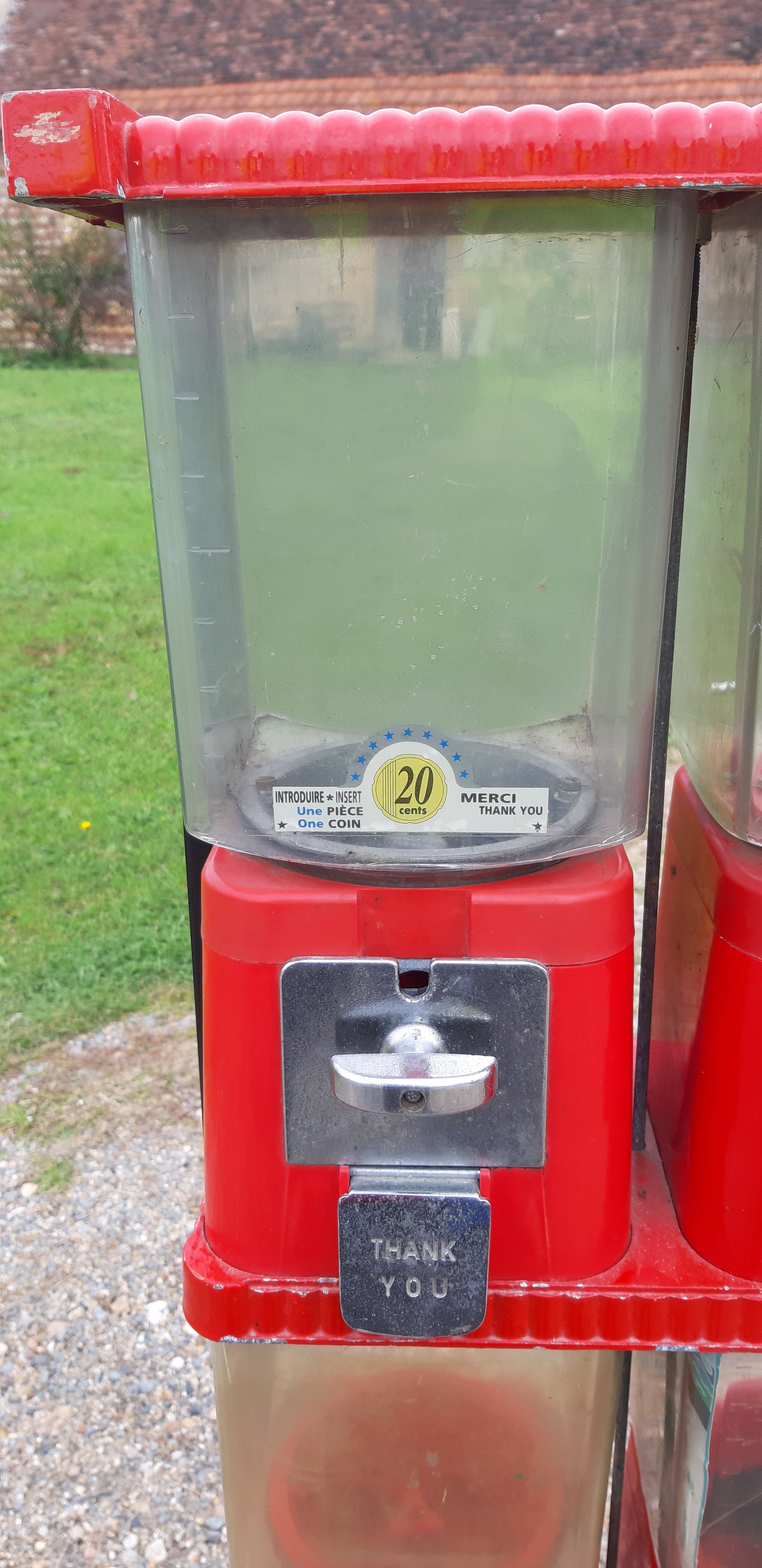 Brabo candy dispenser