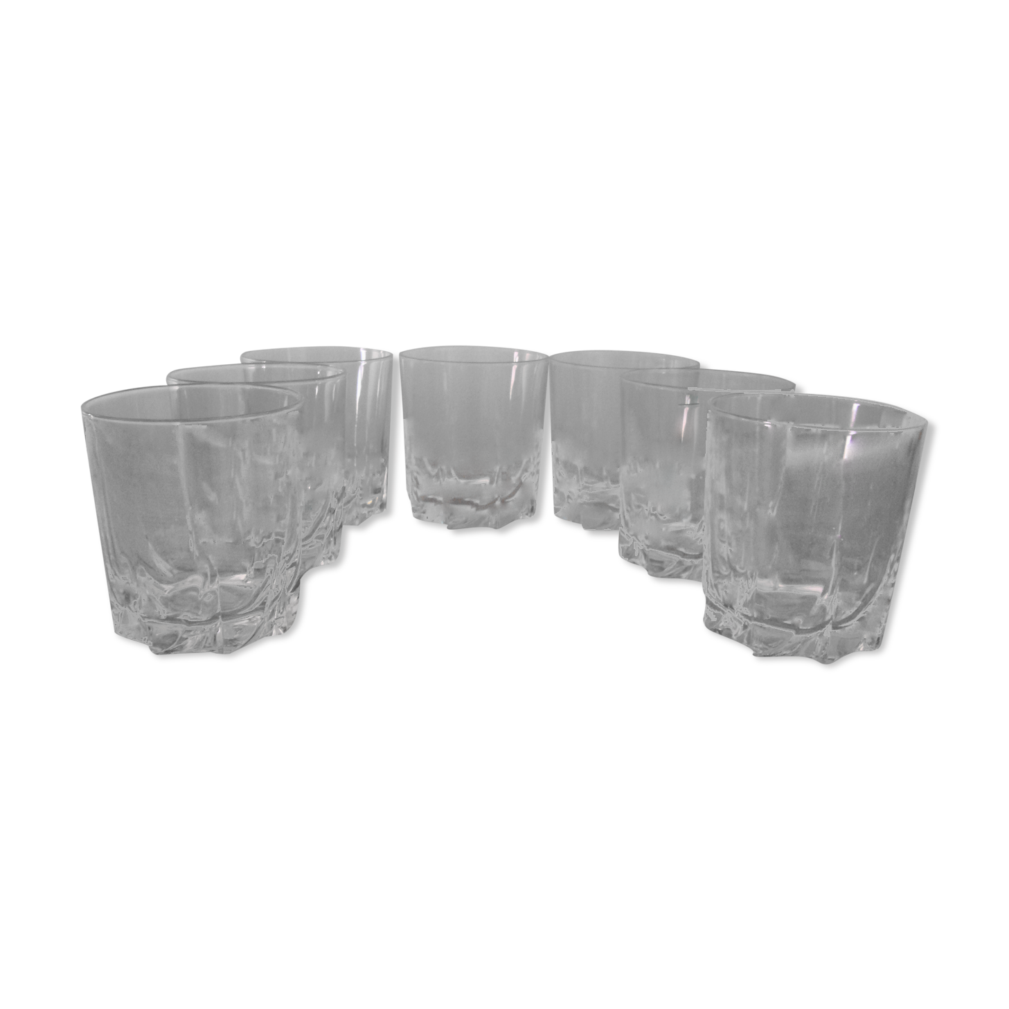 7 bevelled whiskey glasses