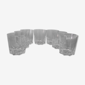 7 bevelled whiskey glasses