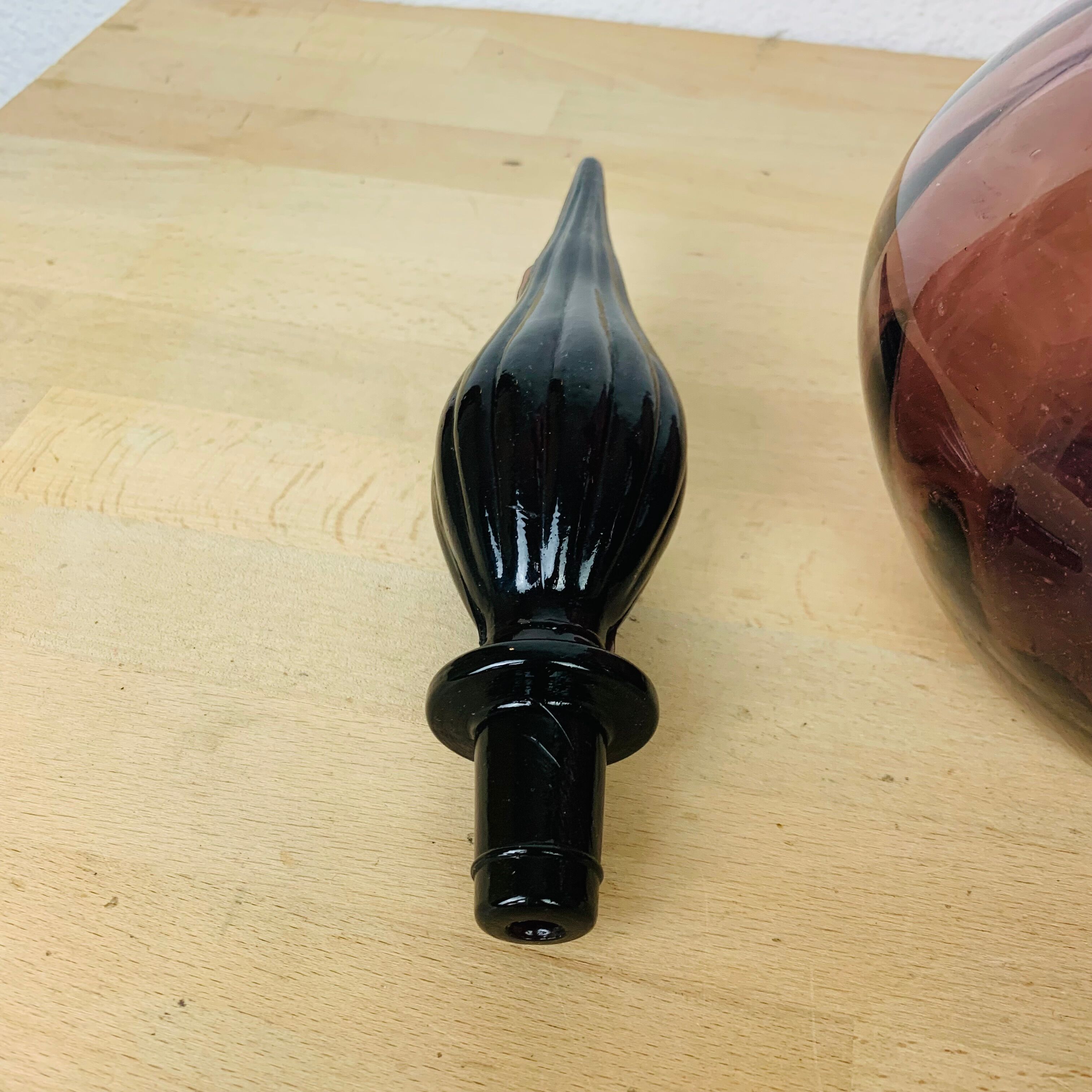 2 Italian Empoli decanters 66 cm mouth-blown glass