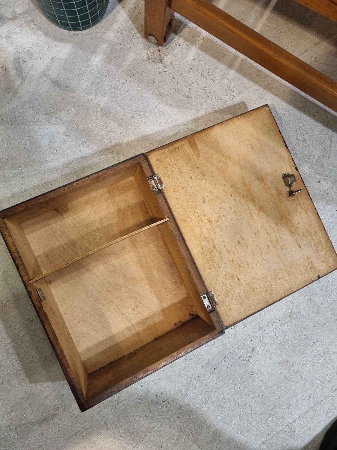 Medicine cabinet