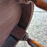 Pedestal table