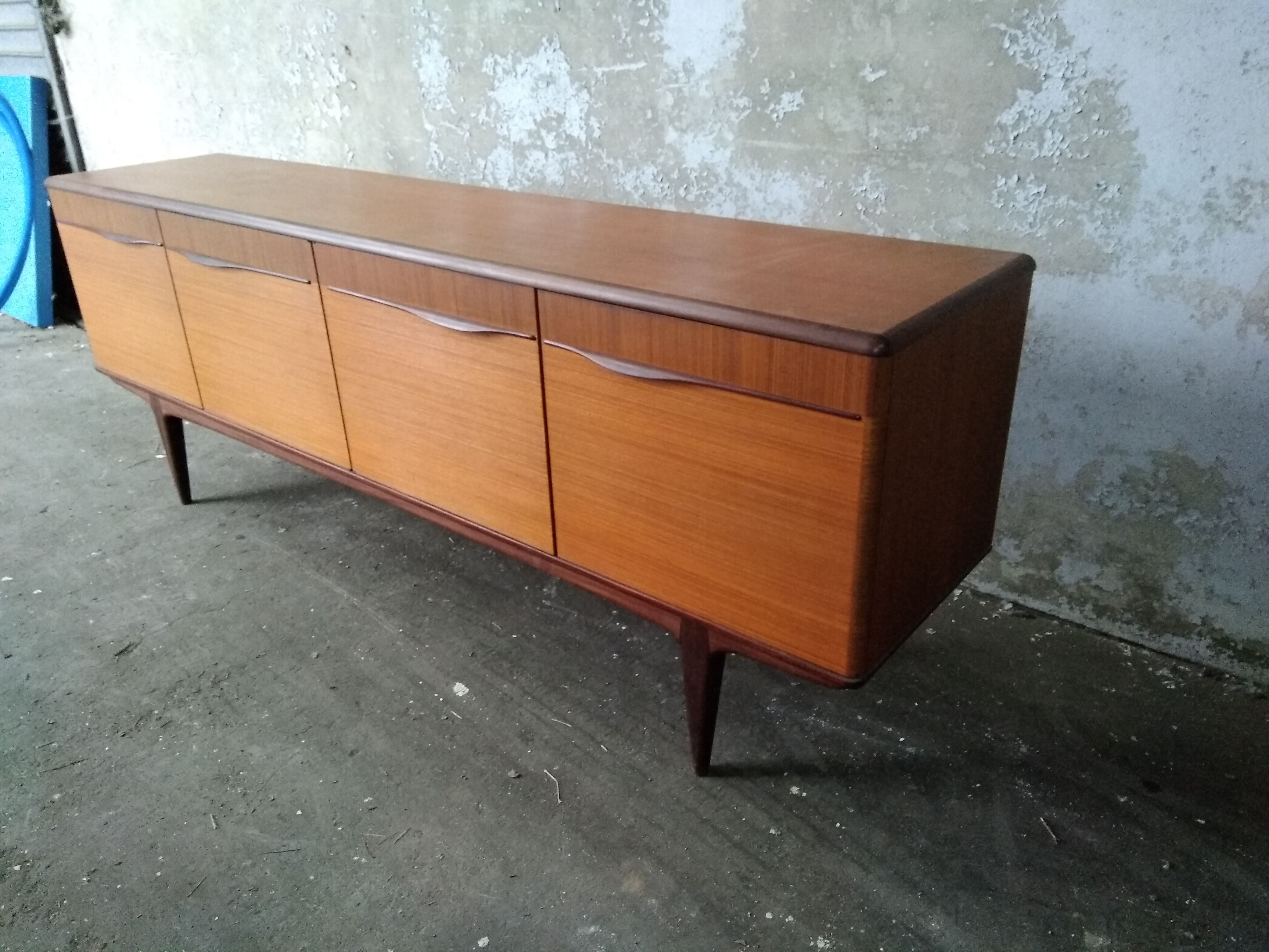 Scandinavian enfilade