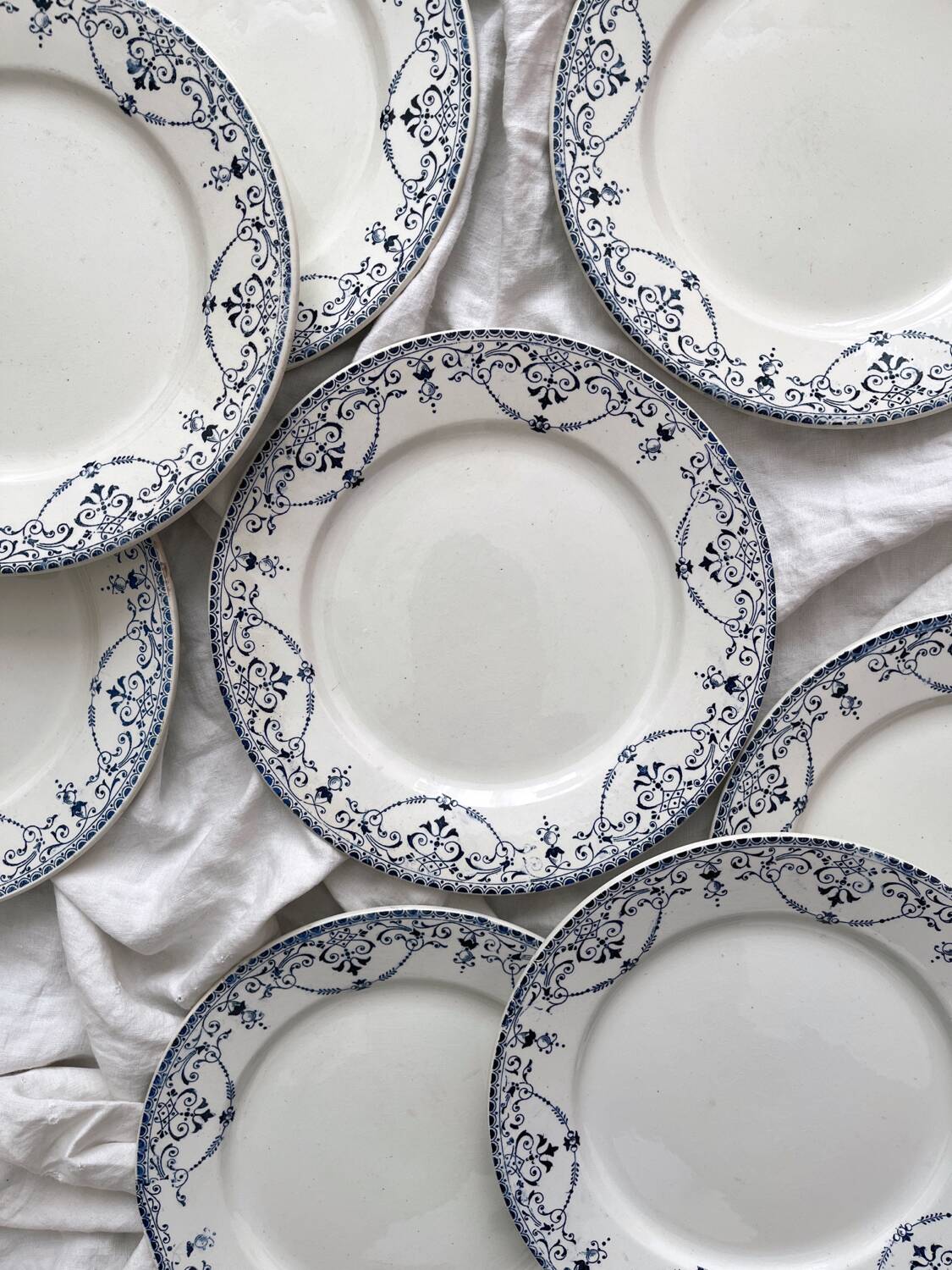 8 ironstone dinner plates “Balzac” Choisy le Roi