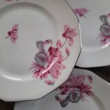 7 assiettes à dessert MBS France – décor de cyclamens roses, liseré ar