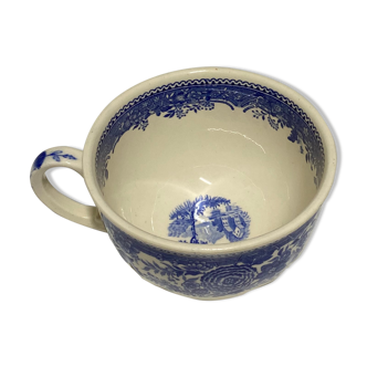 Cup with handle