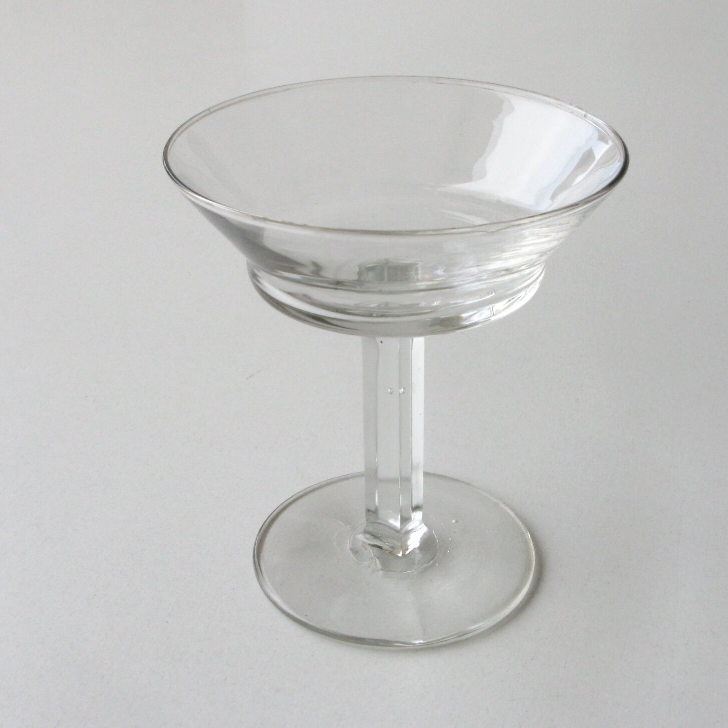 6 old champagne glasses vintage model glass square feet design