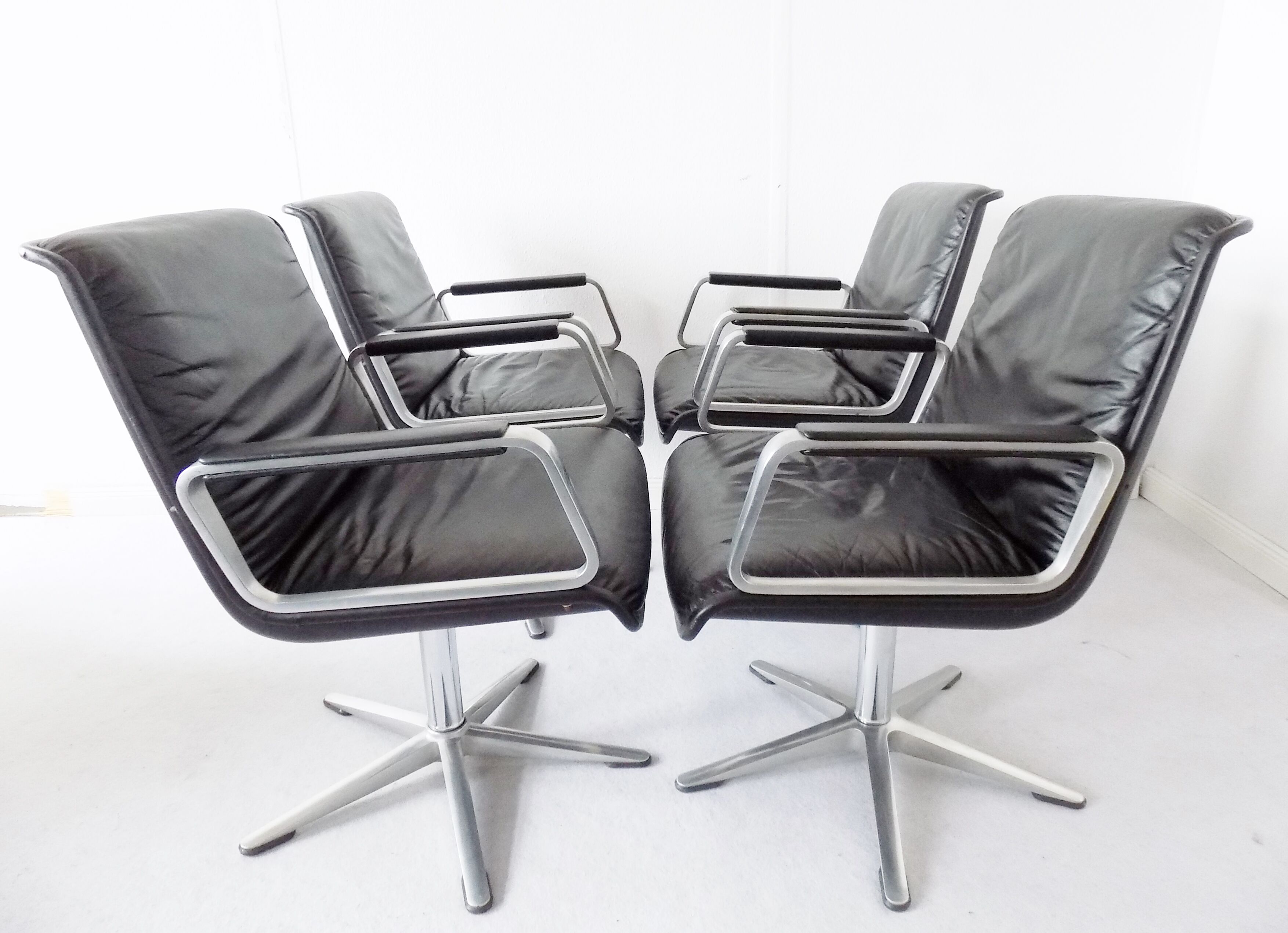 Wilkhahn Delta 2000 set of 4 black leather dining chairs by Delta Design