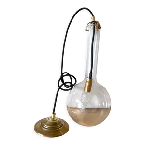 Ancien ballon de chimie transformé